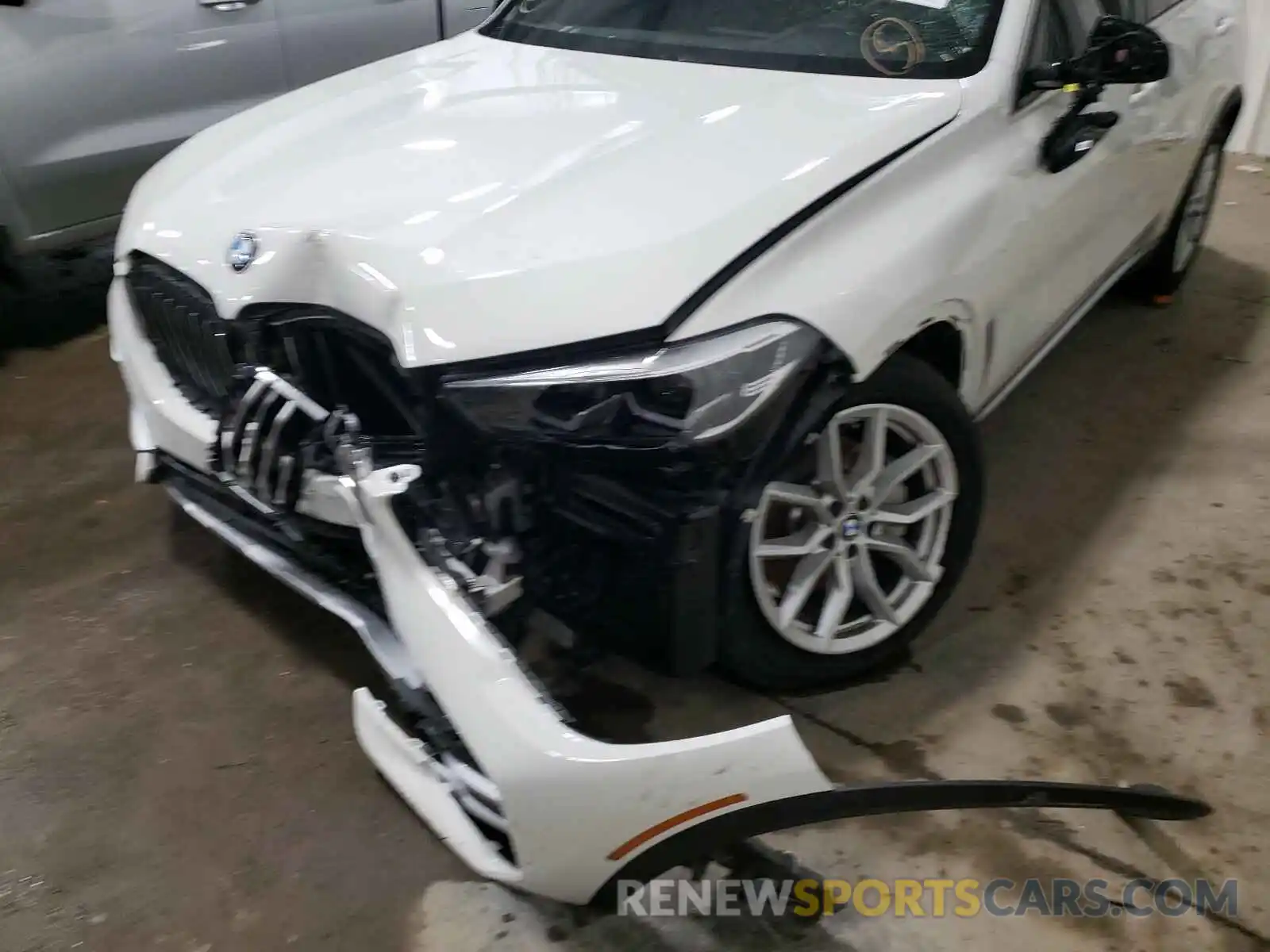 9 Фотография поврежденного автомобиля 5UXCR6C0XL9C02122 BMW X5 2020