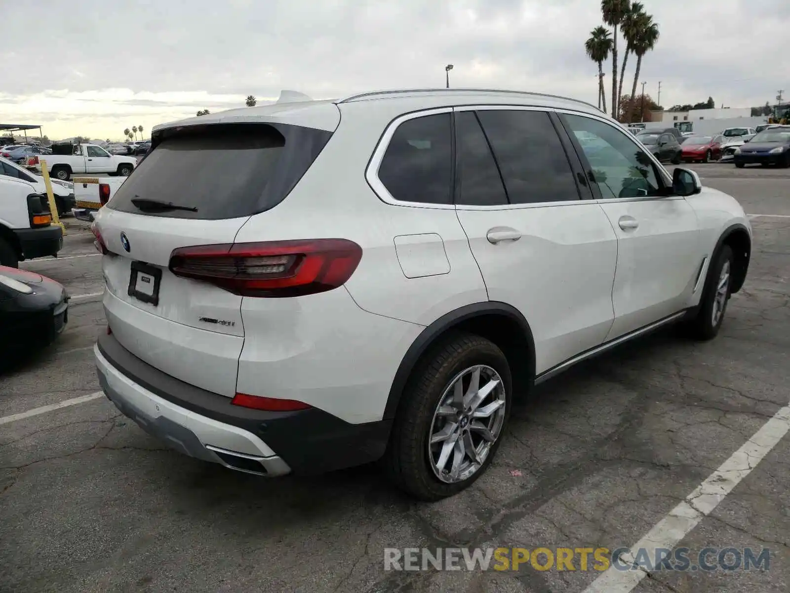 4 Photograph of a damaged car 5UXCR6C0XL9C30051 BMW X5 2020