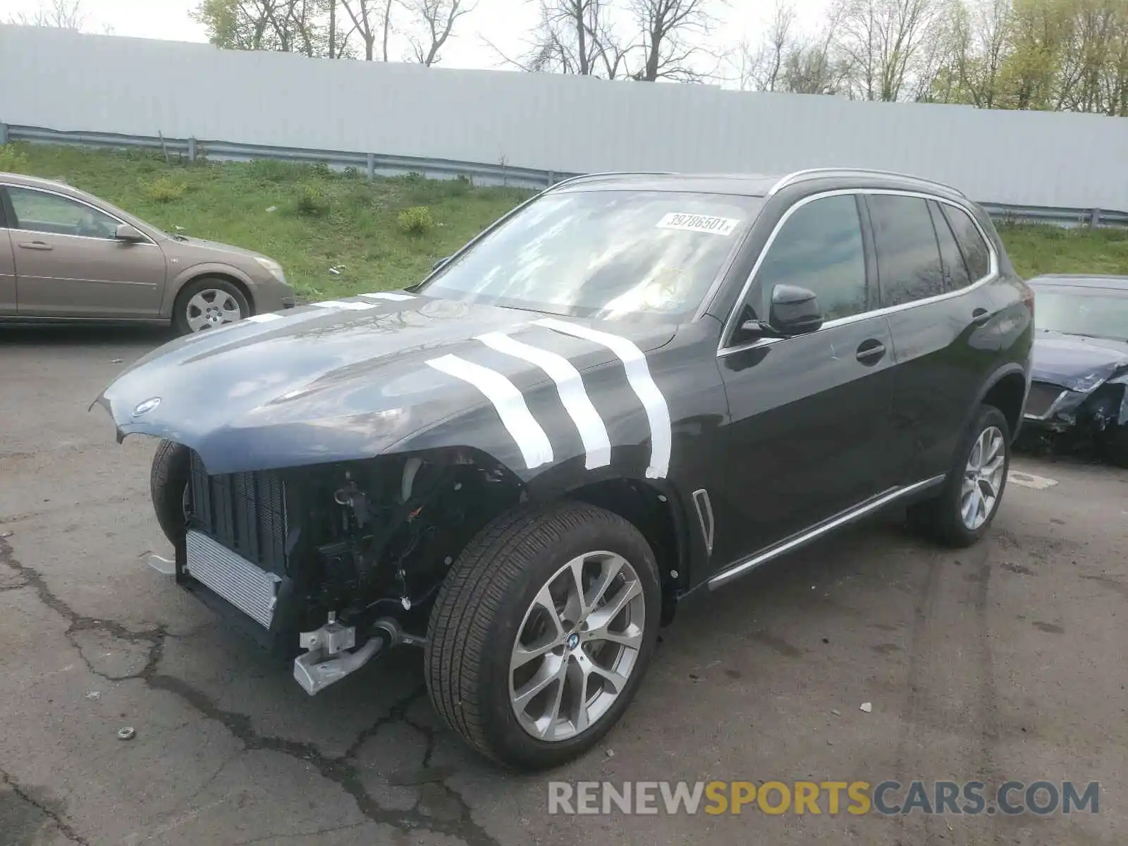 2 Фотография поврежденного автомобиля 5UXCR6C0XL9C75457 BMW X5 2020