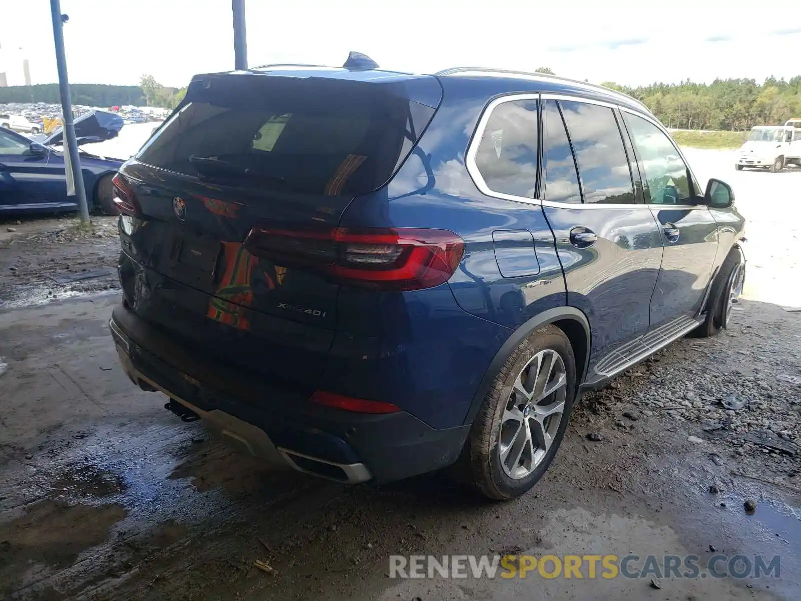 4 Photograph of a damaged car 5UXCR6C0XL9D38010 BMW X5 2020