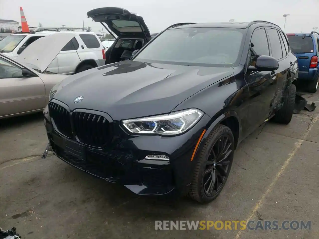 2 Фотография поврежденного автомобиля 5UXCR6C0XL9D52439 BMW X5 2020