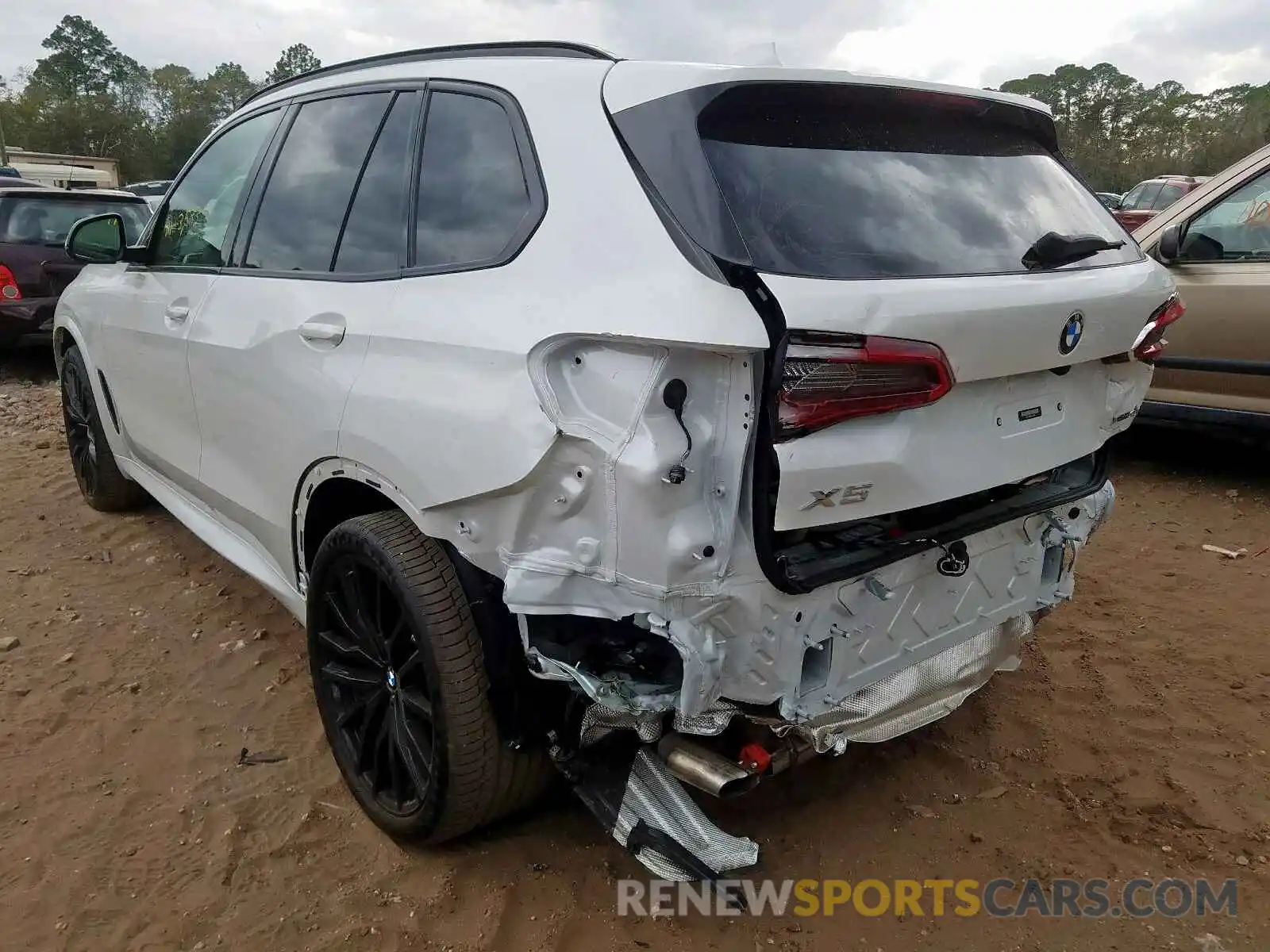 3 Photograph of a damaged car 5UXCR6C0XLLL79981 BMW X5 2020