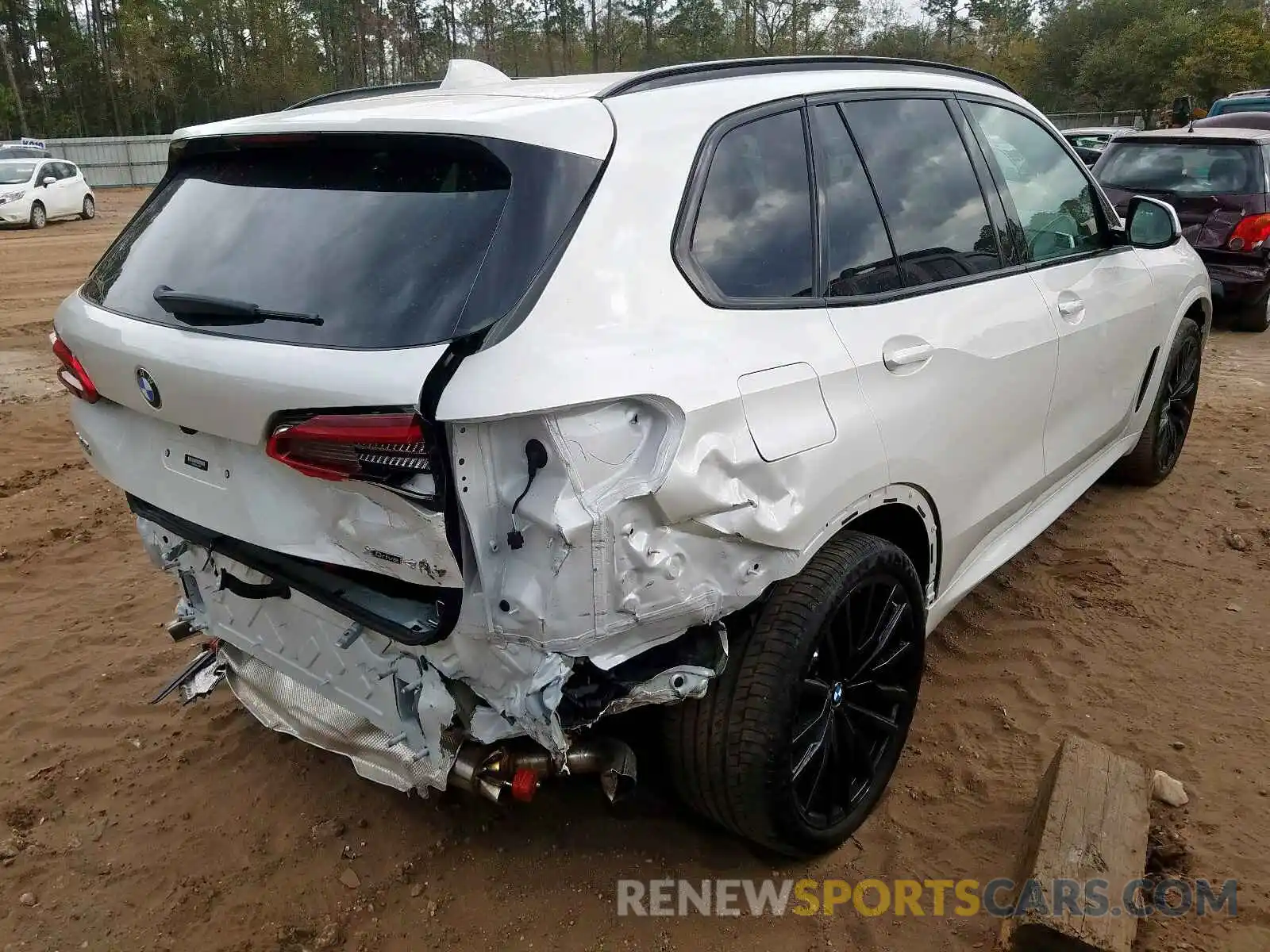 4 Photograph of a damaged car 5UXCR6C0XLLL79981 BMW X5 2020