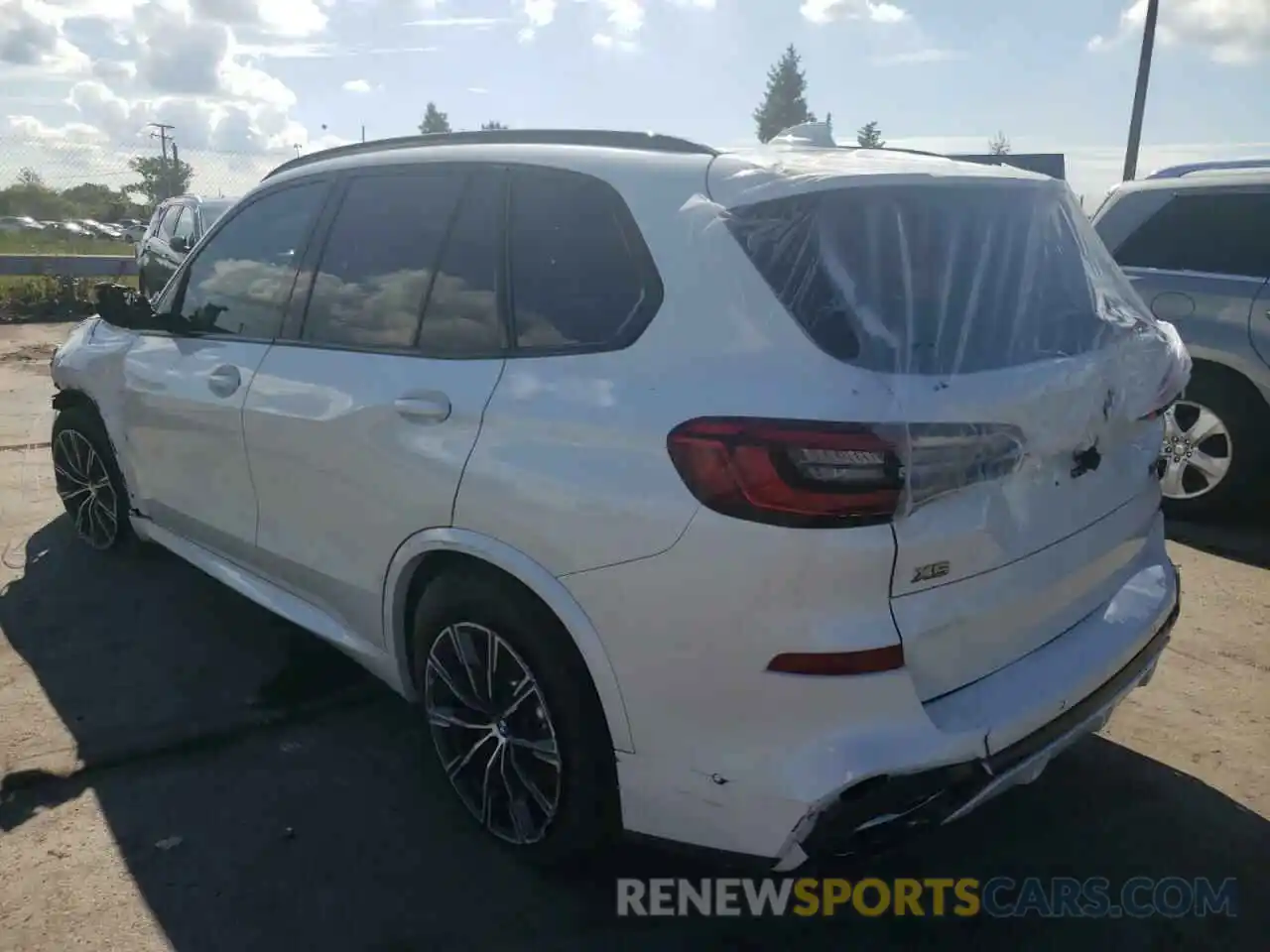 3 Фотография поврежденного автомобиля 5UXJU4C01L9C06814 BMW X5 2020