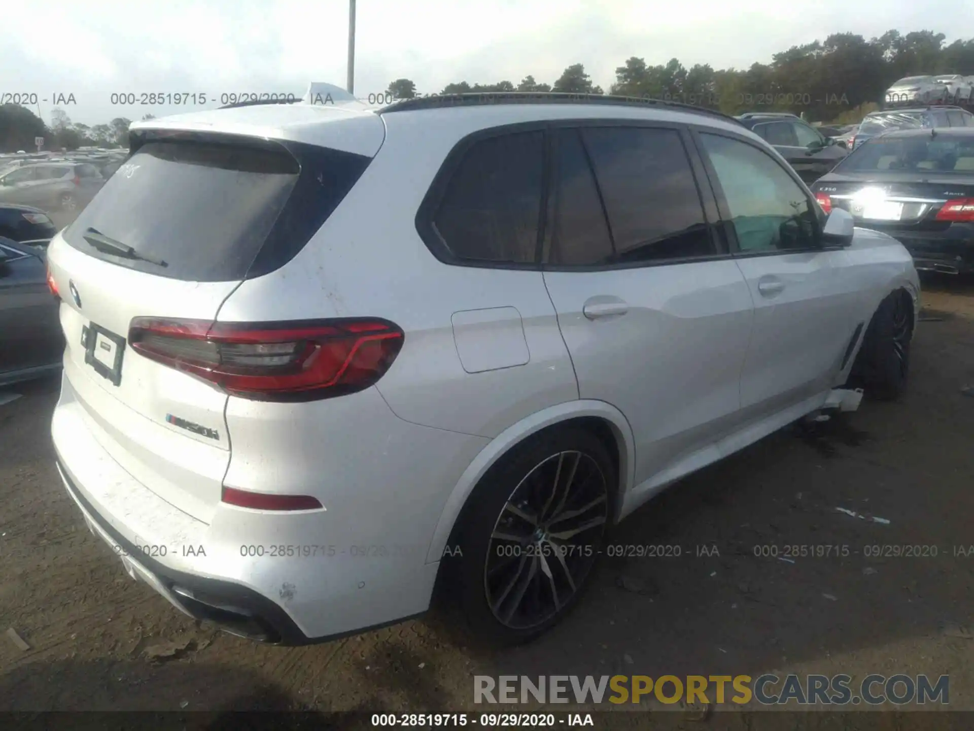 4 Фотография поврежденного автомобиля 5UXJU4C02L9B81275 BMW X5 2020