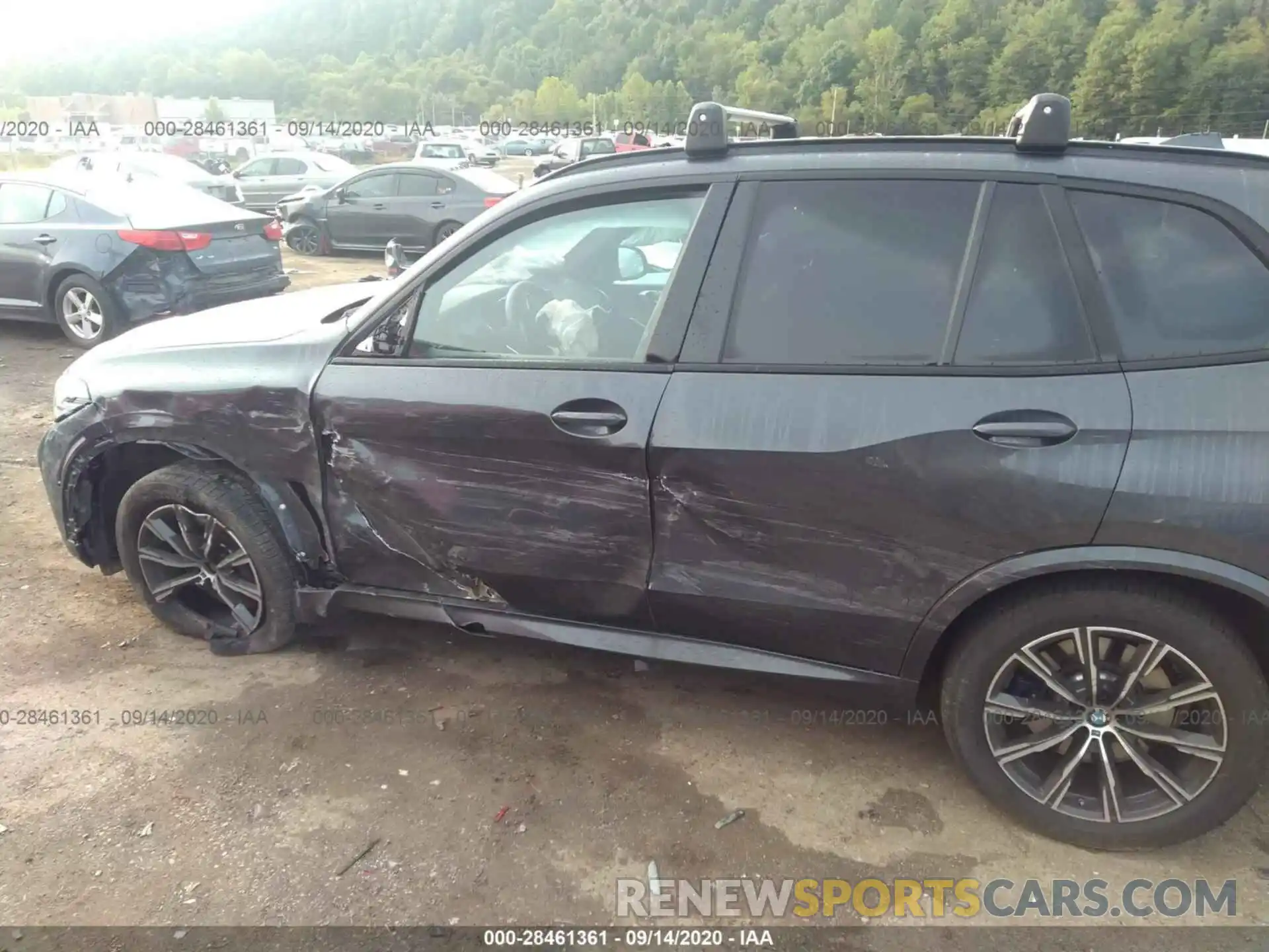 6 Фотография поврежденного автомобиля 5UXJU4C03L9B96321 BMW X5 2020