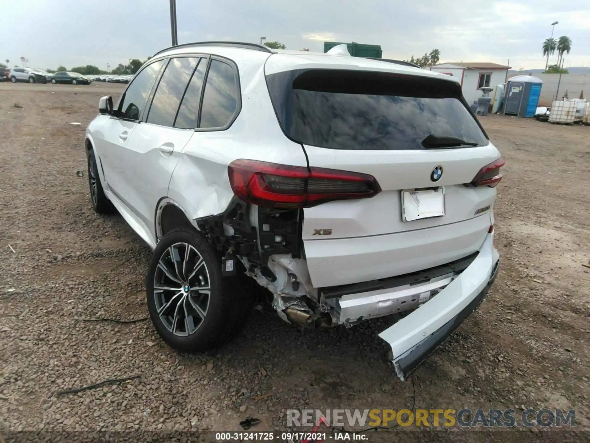 6 Фотография поврежденного автомобиля 5UXJU4C03L9C94779 BMW X5 2020