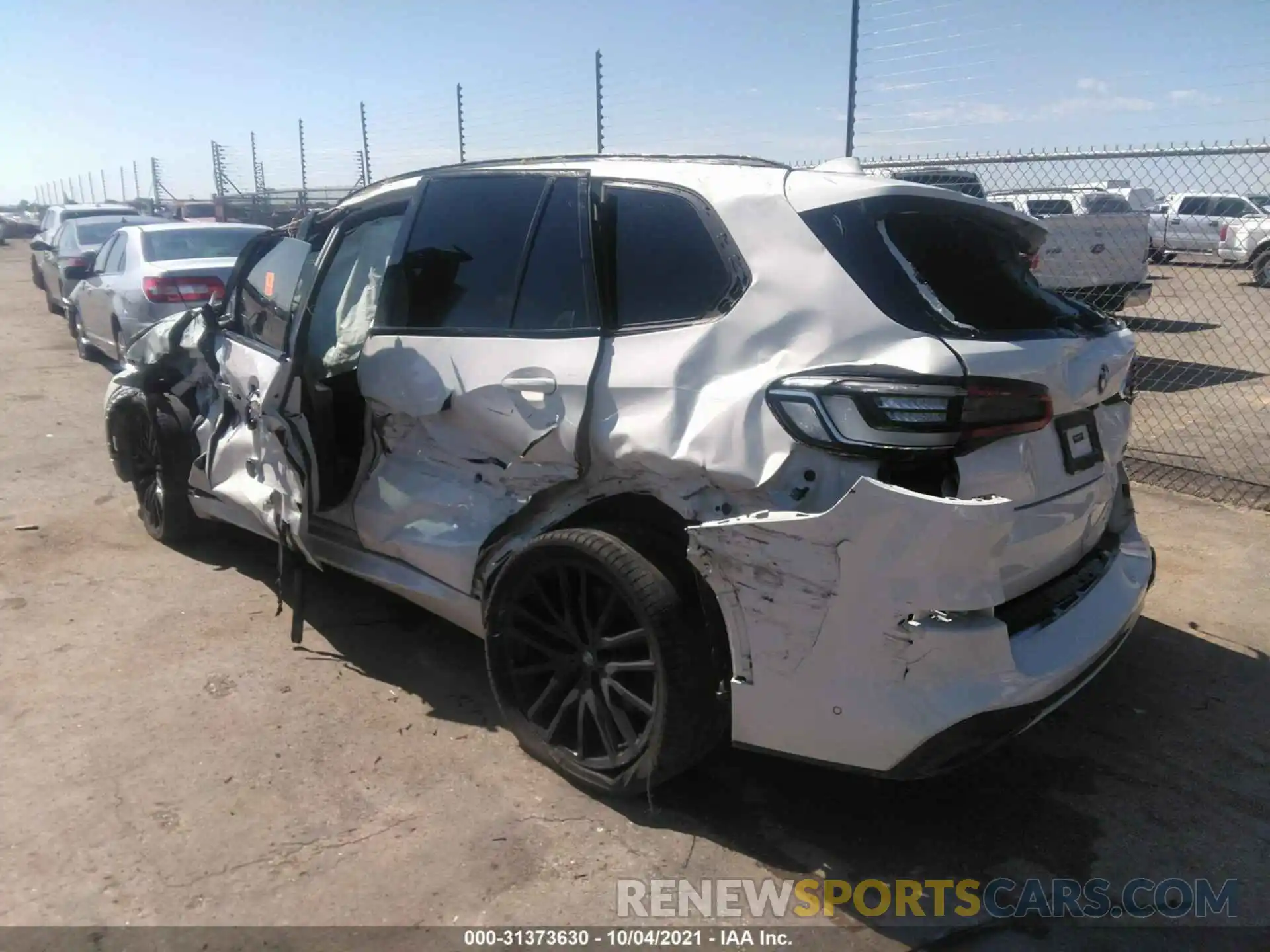 3 Photograph of a damaged car 5UXJU4C04LL227690 BMW X5 2020