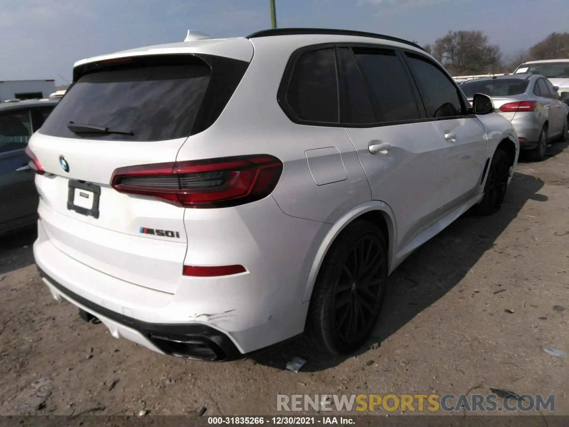 4 Фотография поврежденного автомобиля 5UXJU4C06LLE45827 BMW X5 2020