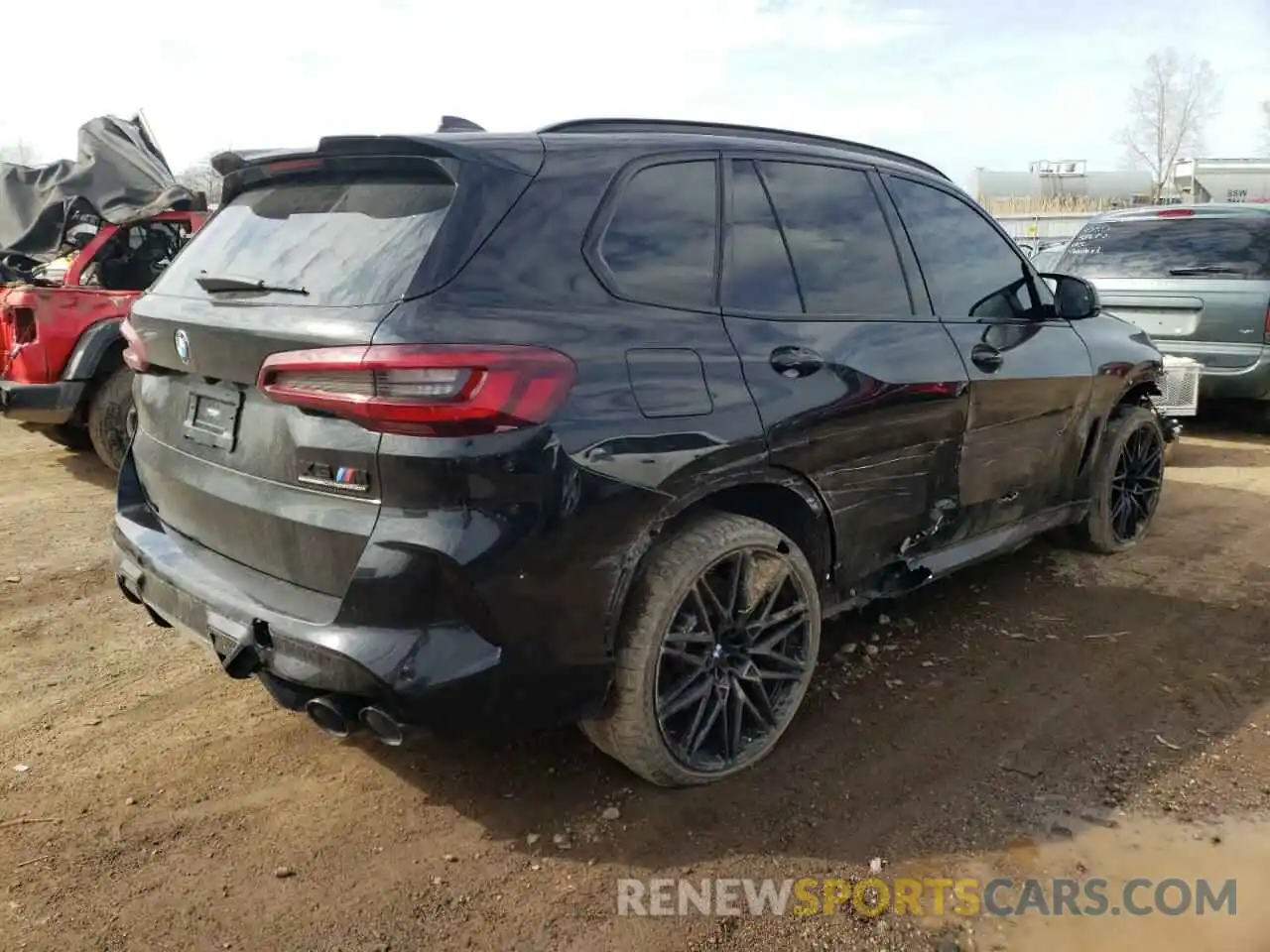 4 Photograph of a damaged car 5YMJU0C0XL9C64230 BMW X5 2020