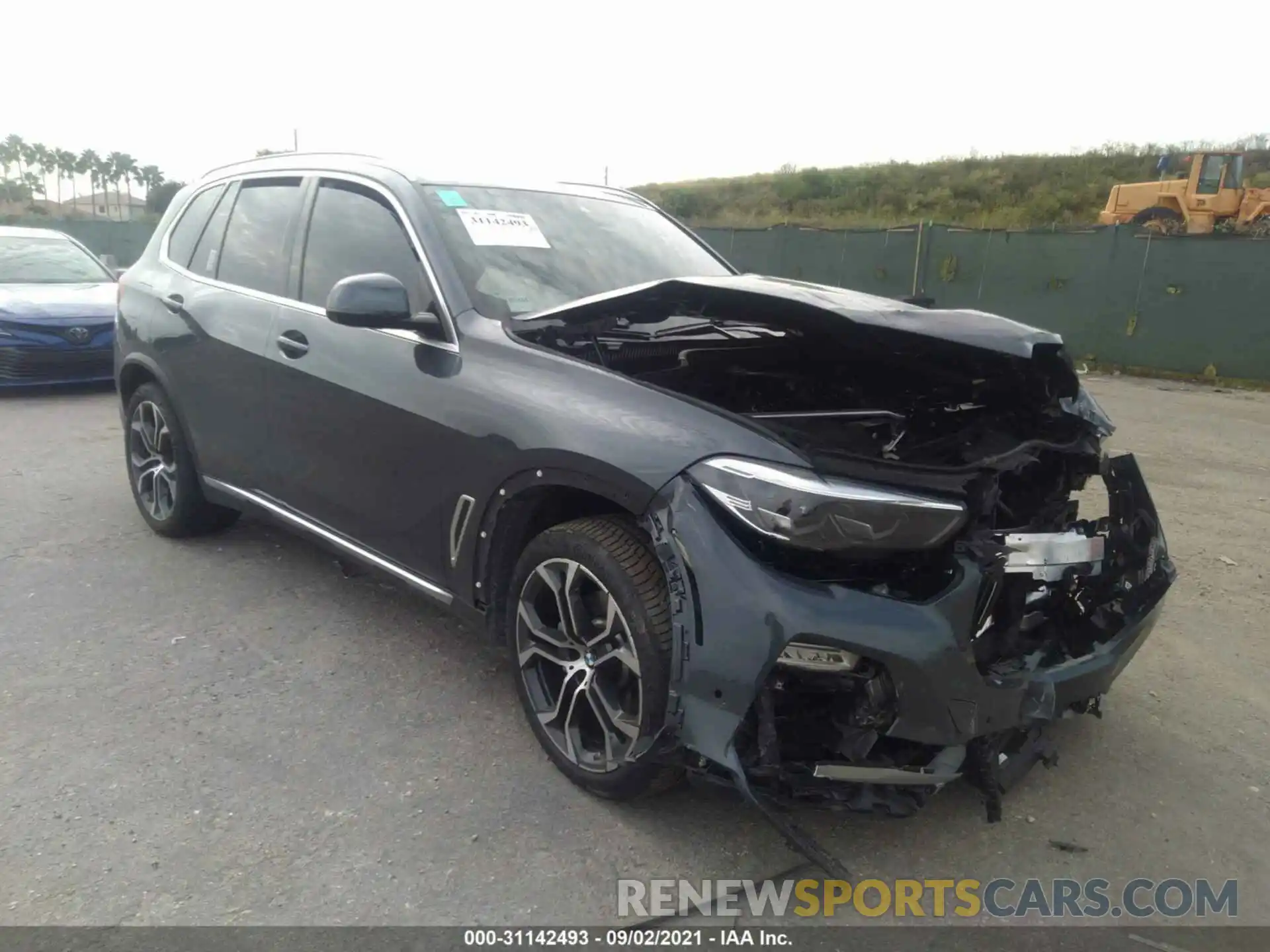 1 Photograph of a damaged car 5UXCR4C01M9G89250 BMW X5 2021