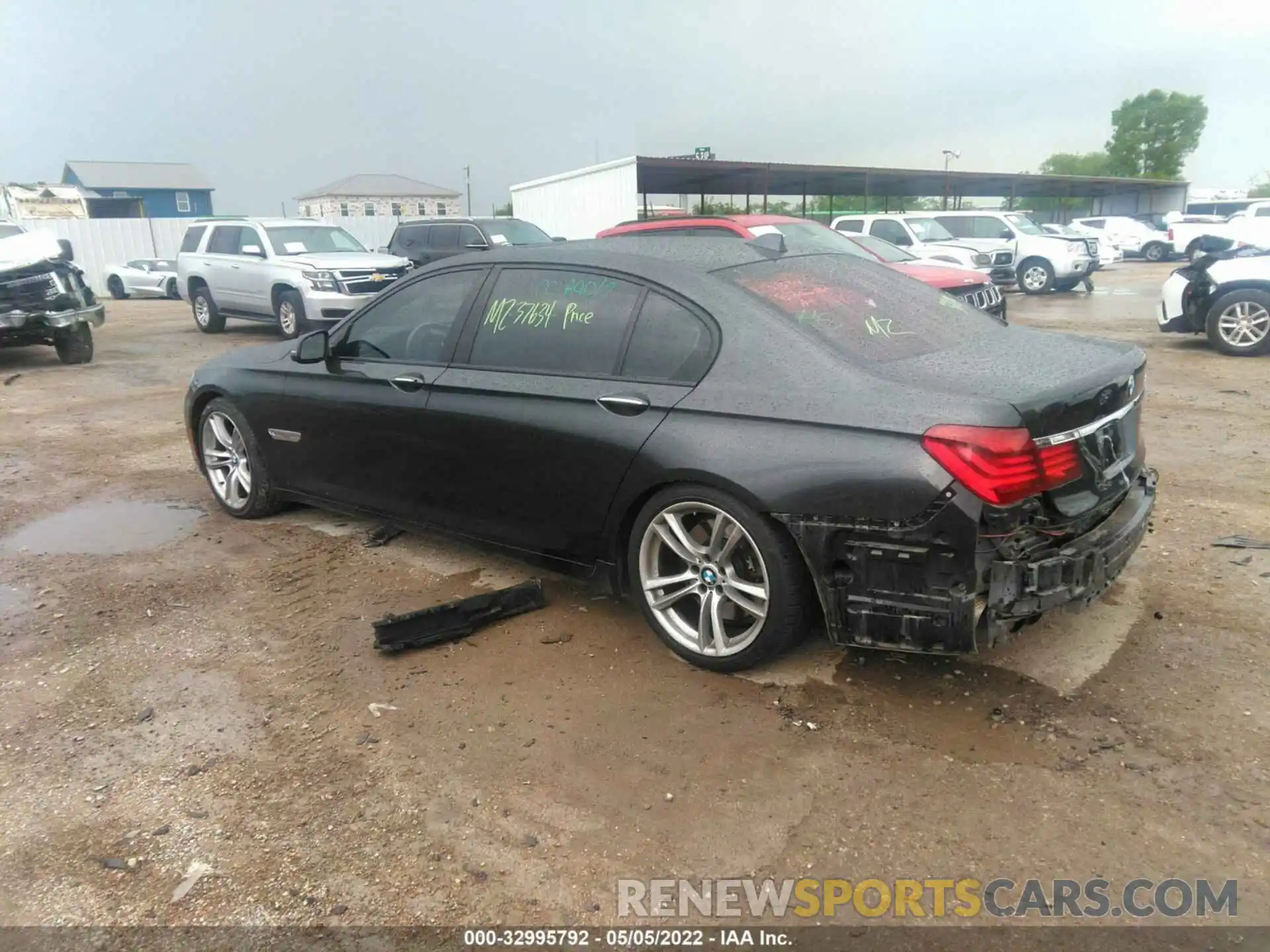 3 Photograph of a damaged car 5UXCR4C02M9E18682 BMW X5 2021