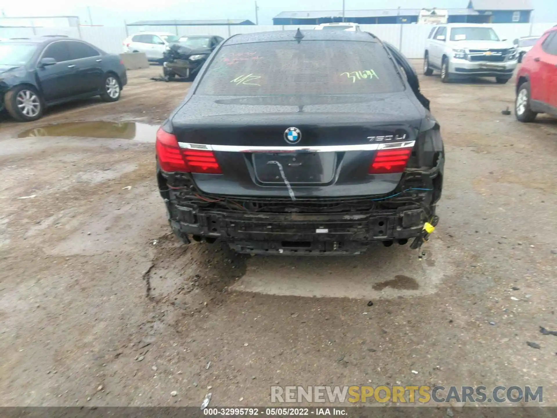 6 Photograph of a damaged car 5UXCR4C02M9E18682 BMW X5 2021