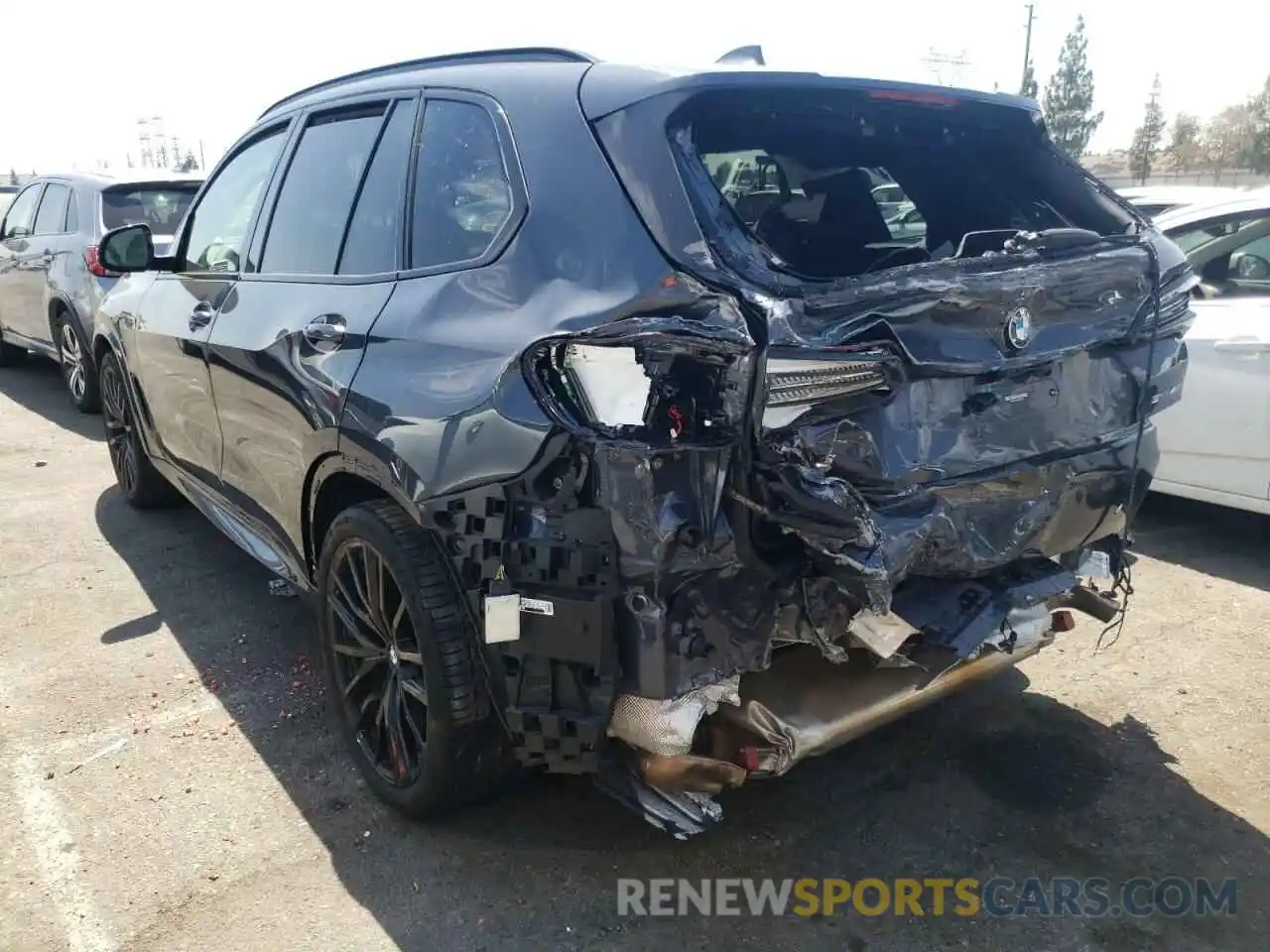 3 Photograph of a damaged car 5UXCR4C02M9E61628 BMW X5 2021