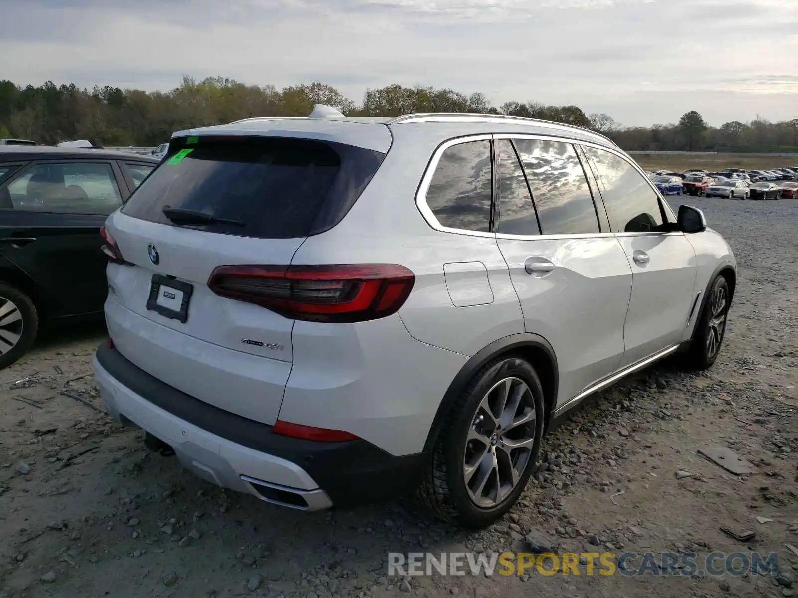 4 Photograph of a damaged car 5UXCR4C02M9F21715 BMW X5 2021