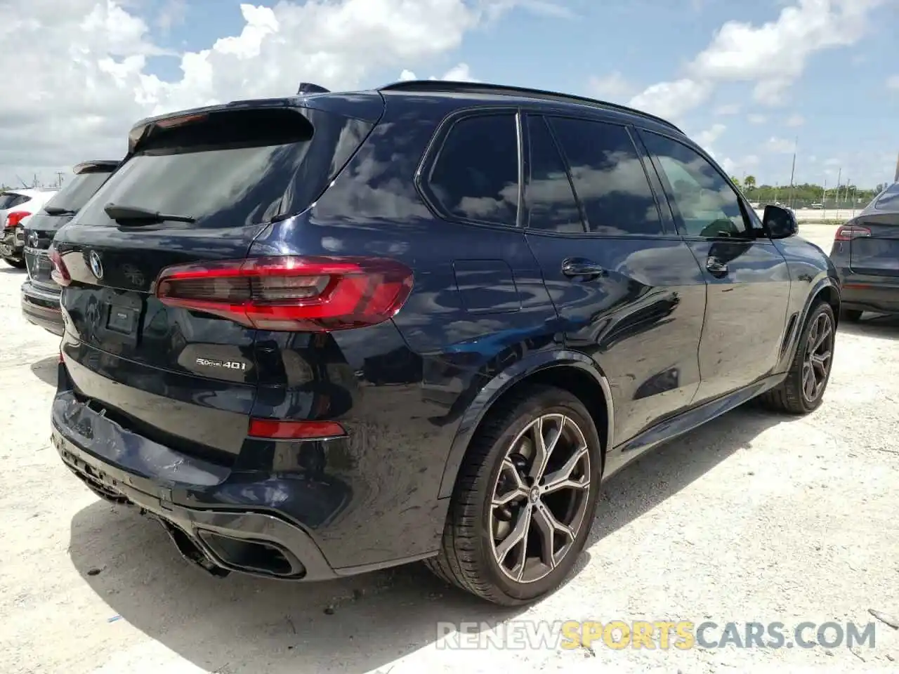 4 Фотография поврежденного автомобиля 5UXCR4C03M9F32805 BMW X5 2021