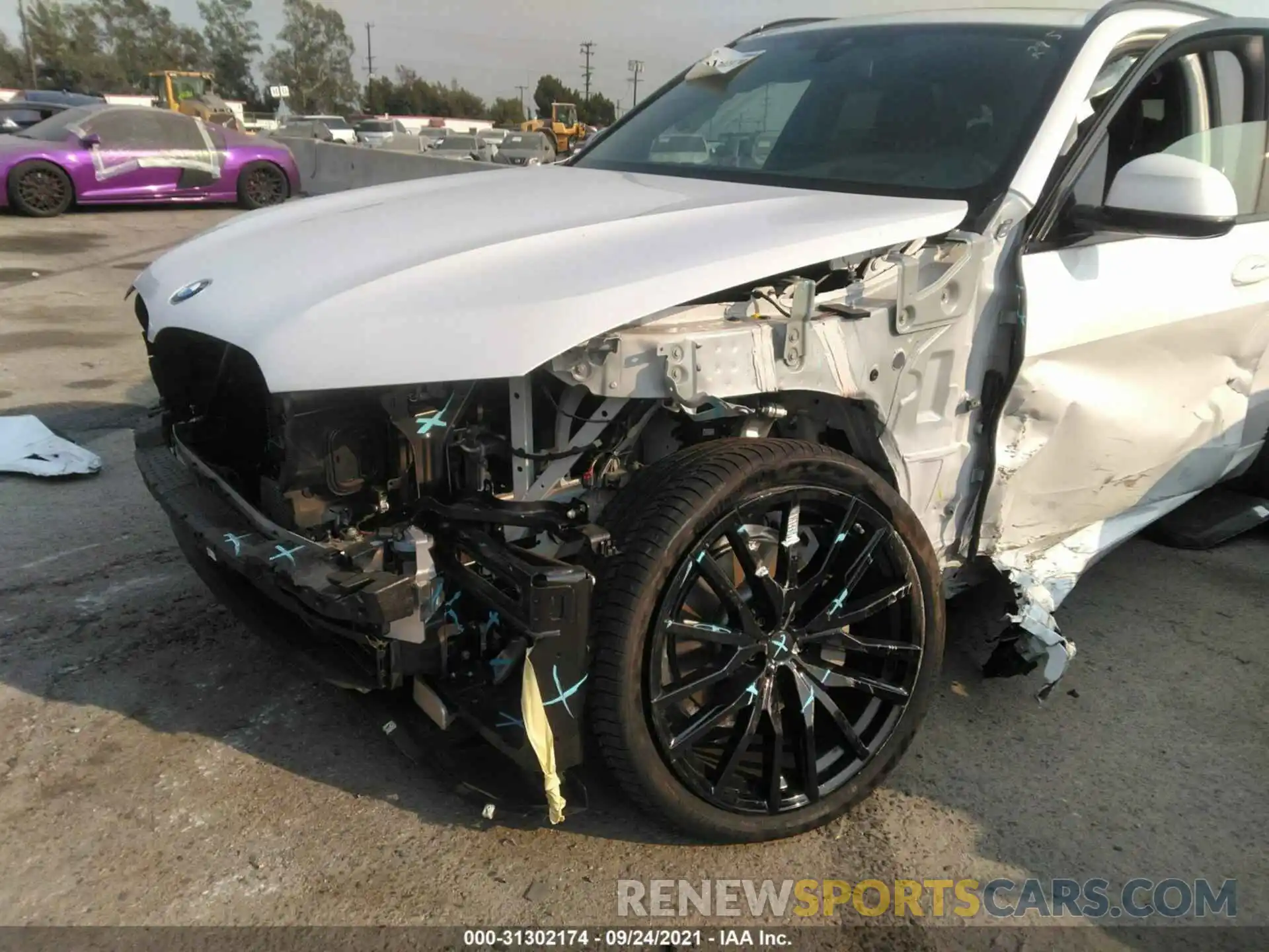 6 Photograph of a damaged car 5UXCR4C03M9H32101 BMW X5 2021