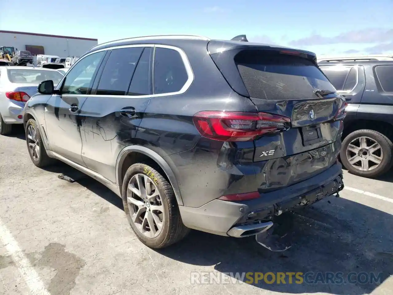 3 Фотография поврежденного автомобиля 5UXCR4C03M9H39906 BMW X5 2021