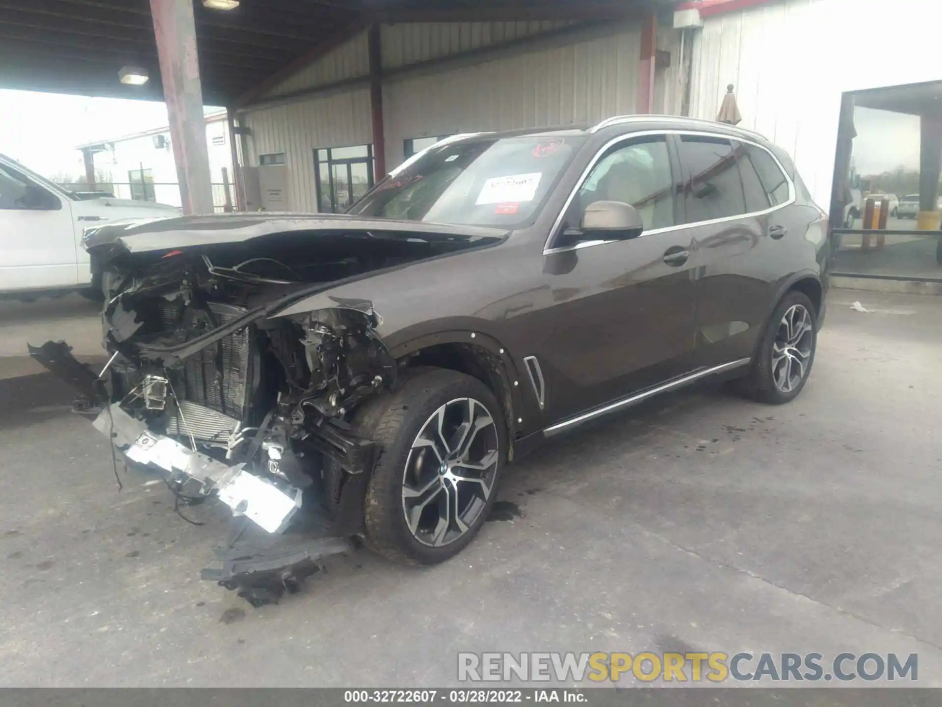 2 Photograph of a damaged car 5UXCR4C04M9E76423 BMW X5 2021