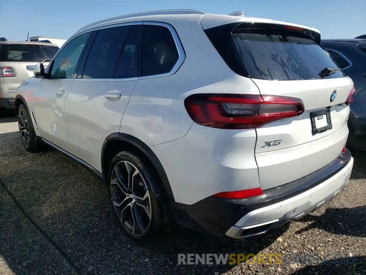 3 Photograph of a damaged car 5UXCR4C04M9G77657 BMW X5 2021