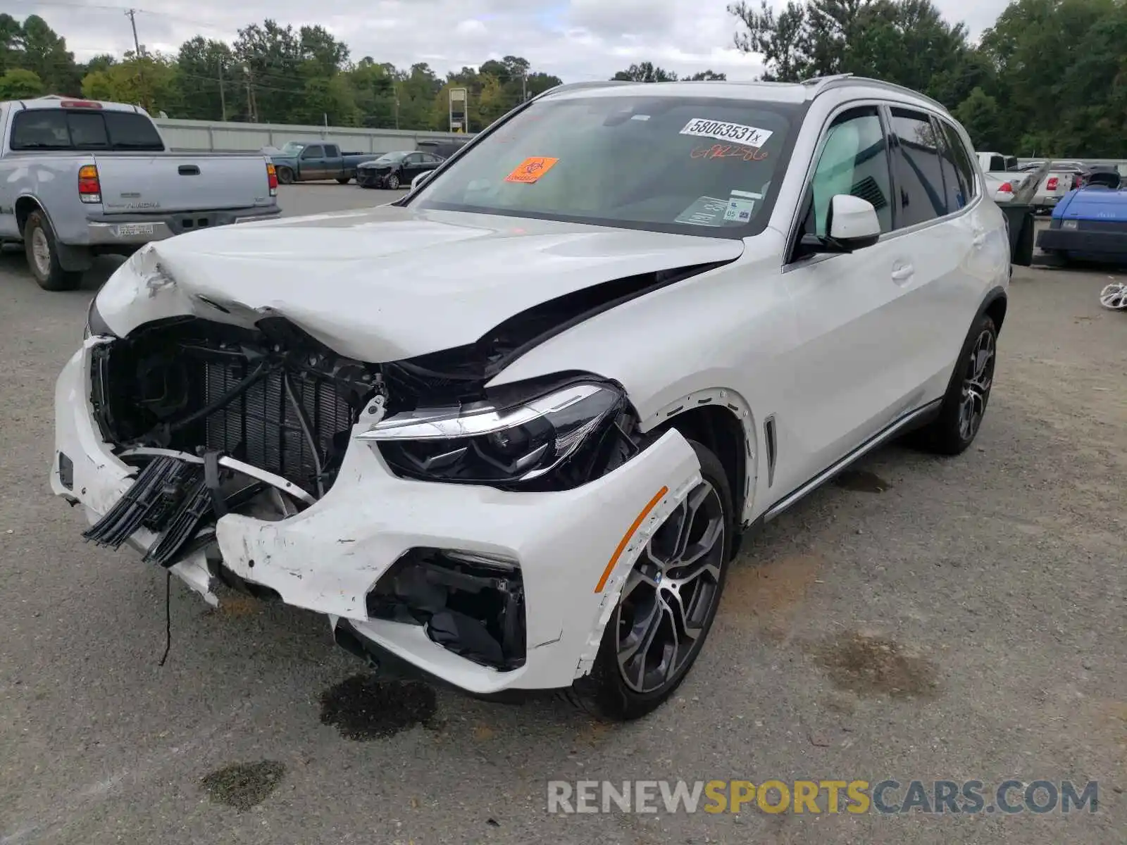 2 Photograph of a damaged car 5UXCR4C04M9G92286 BMW X5 2021