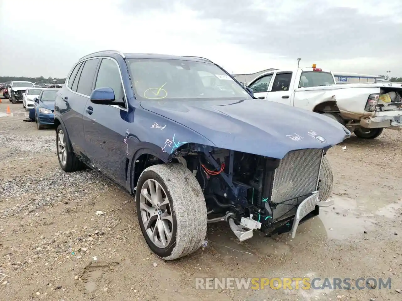 1 Photograph of a damaged car 5UXCR4C05M9F70942 BMW X5 2021