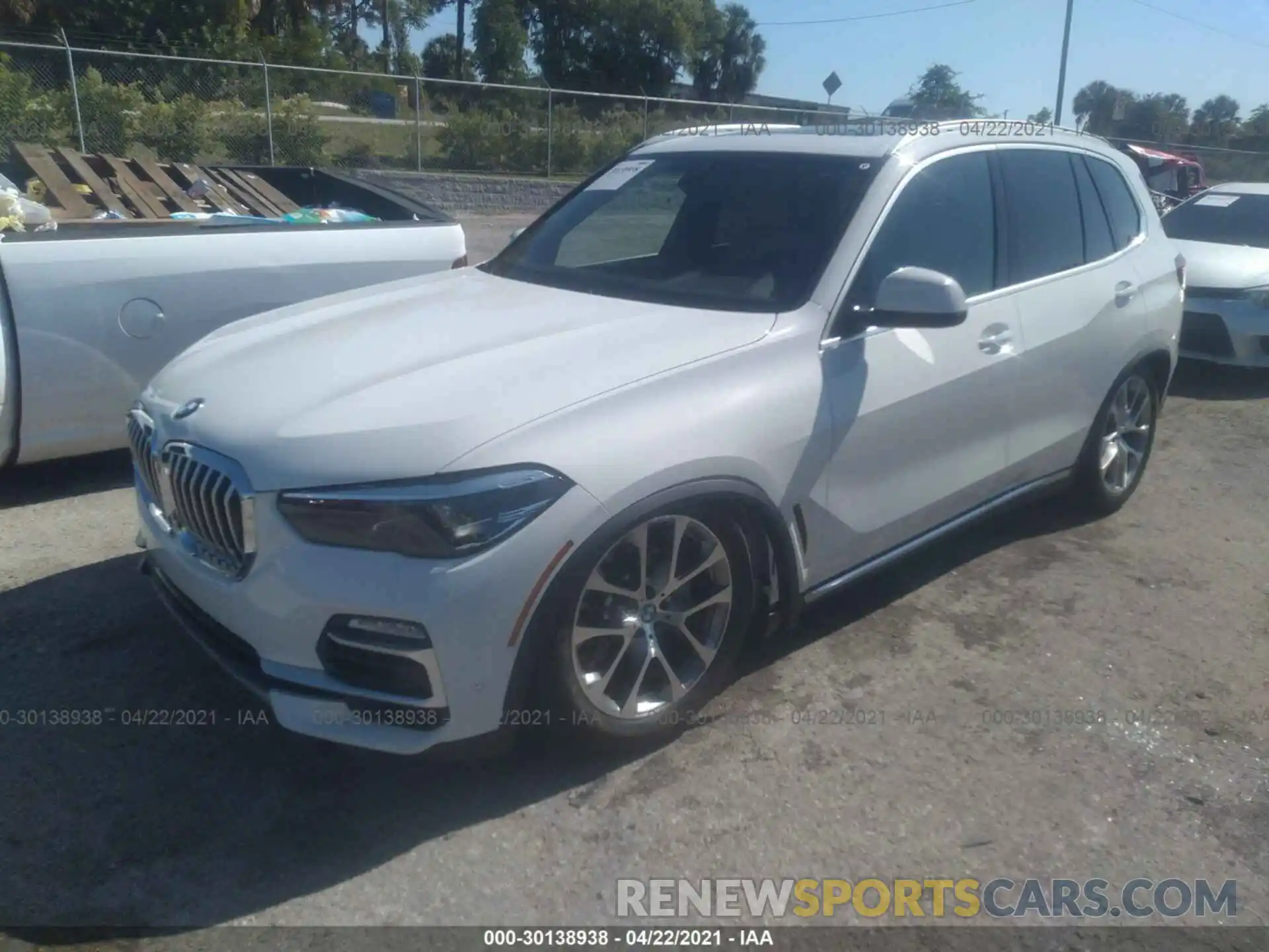 2 Фотография поврежденного автомобиля 5UXCR4C05M9F78829 BMW X5 2021