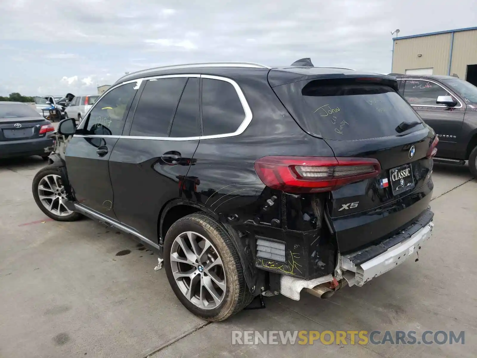 3 Photograph of a damaged car 5UXCR4C07M9D83993 BMW X5 2021