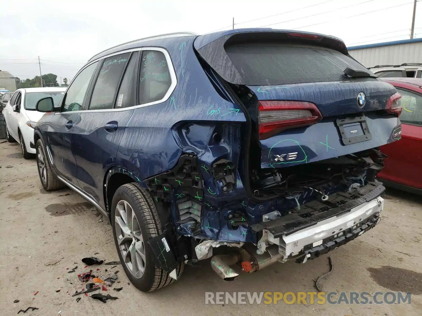 3 Фотография поврежденного автомобиля 5UXCR4C07M9E15664 BMW X5 2021