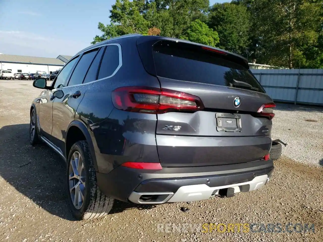 3 Photograph of a damaged car 5UXCR4C08M9G60974 BMW X5 2021