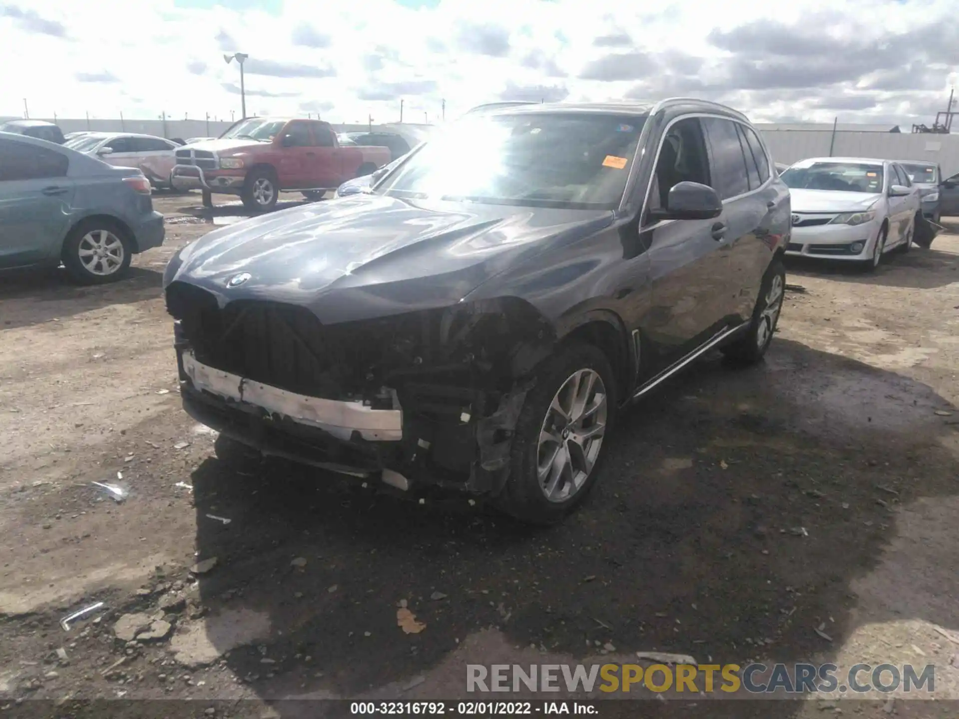 2 Photograph of a damaged car 5UXCR4C09M9F47003 BMW X5 2021