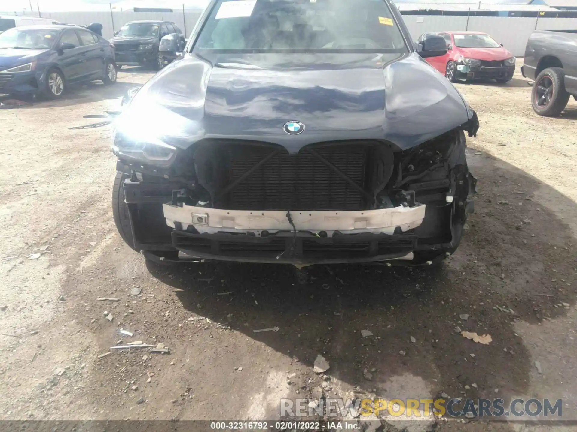 6 Photograph of a damaged car 5UXCR4C09M9F47003 BMW X5 2021