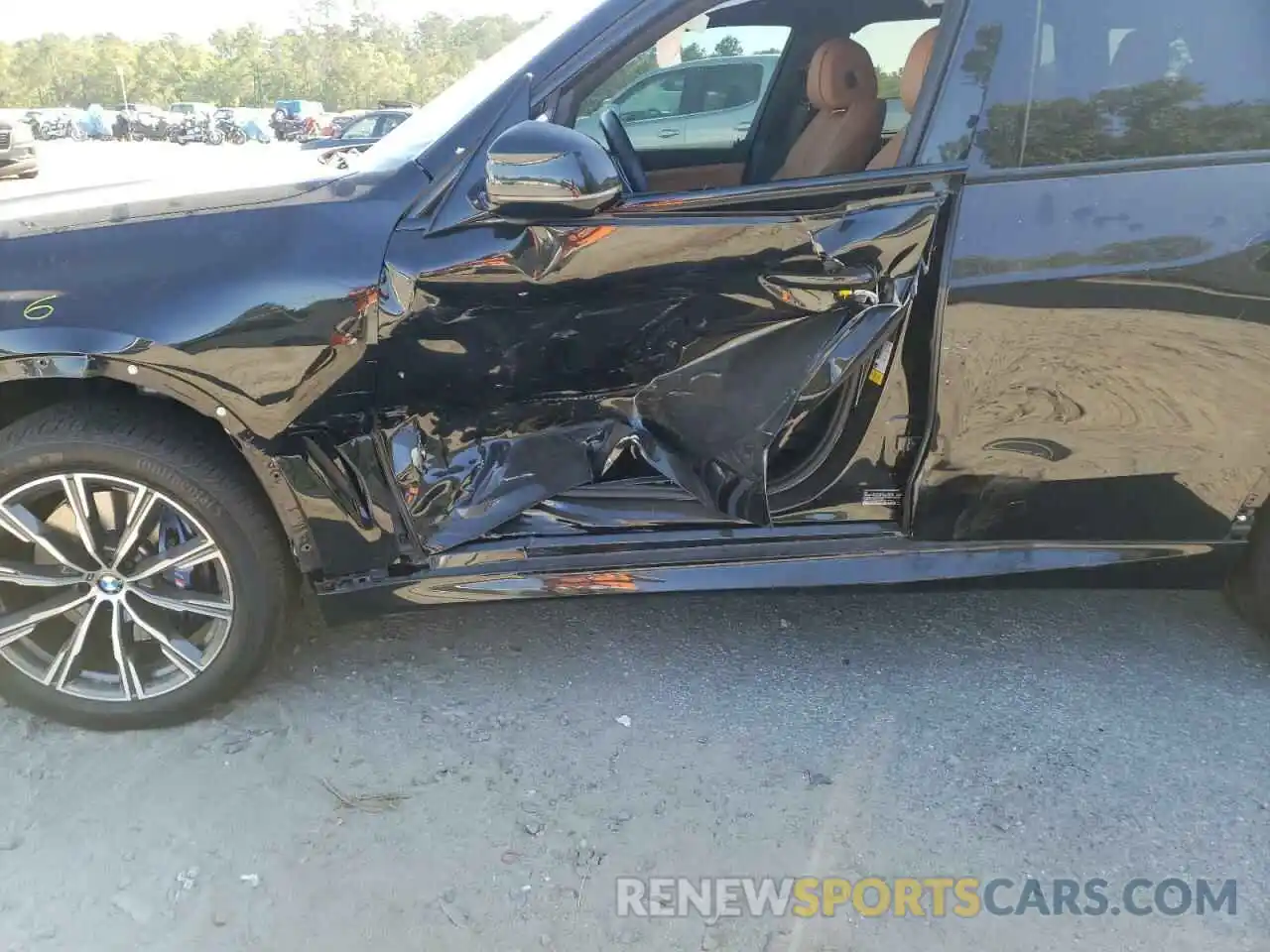 9 Photograph of a damaged car 5UXCR4C09M9F61774 BMW X5 2021