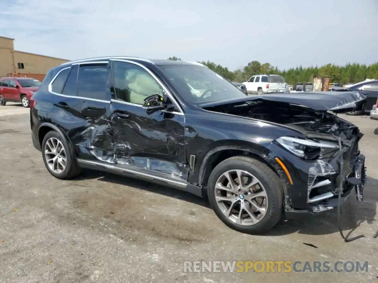 4 Photograph of a damaged car 5UXCR4C09M9F65534 BMW X5 2021