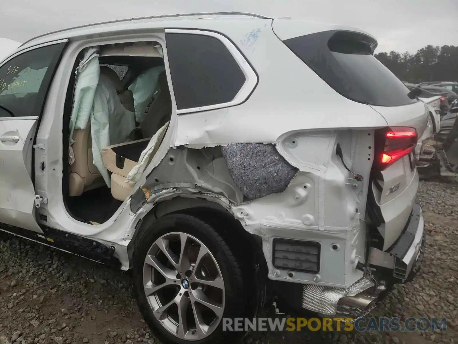 9 Photograph of a damaged car 5UXCR4C0XM9E54166 BMW X5 2021