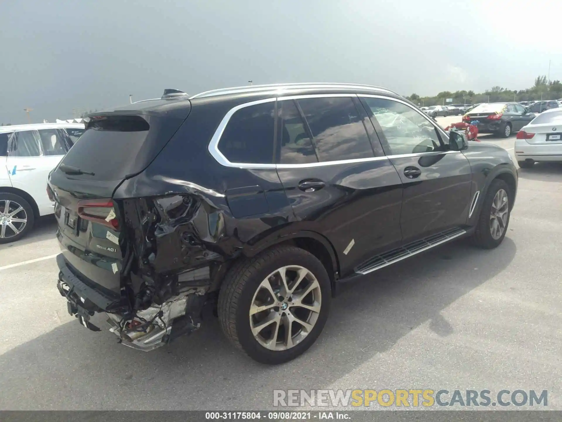 4 Photograph of a damaged car 5UXCR4C0XM9G33856 BMW X5 2021