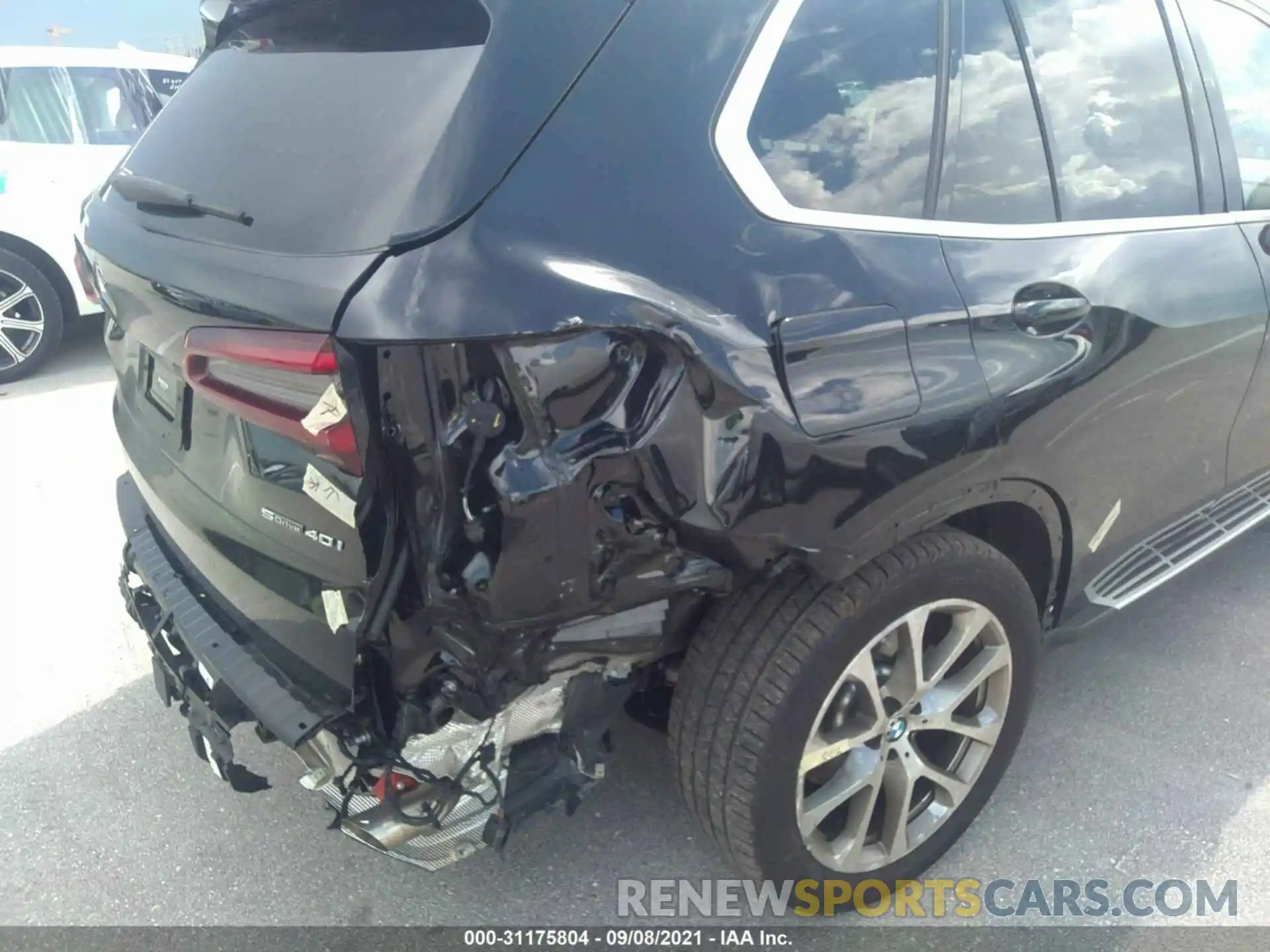 6 Photograph of a damaged car 5UXCR4C0XM9G33856 BMW X5 2021