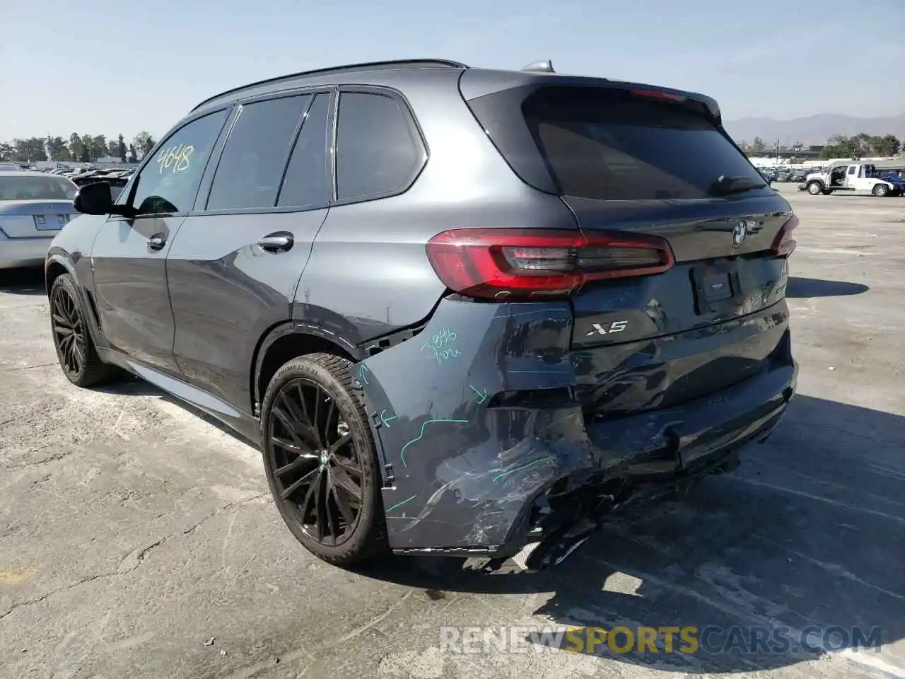 3 Фотография поврежденного автомобиля 5UXCR4C0XM9H27655 BMW X5 2021