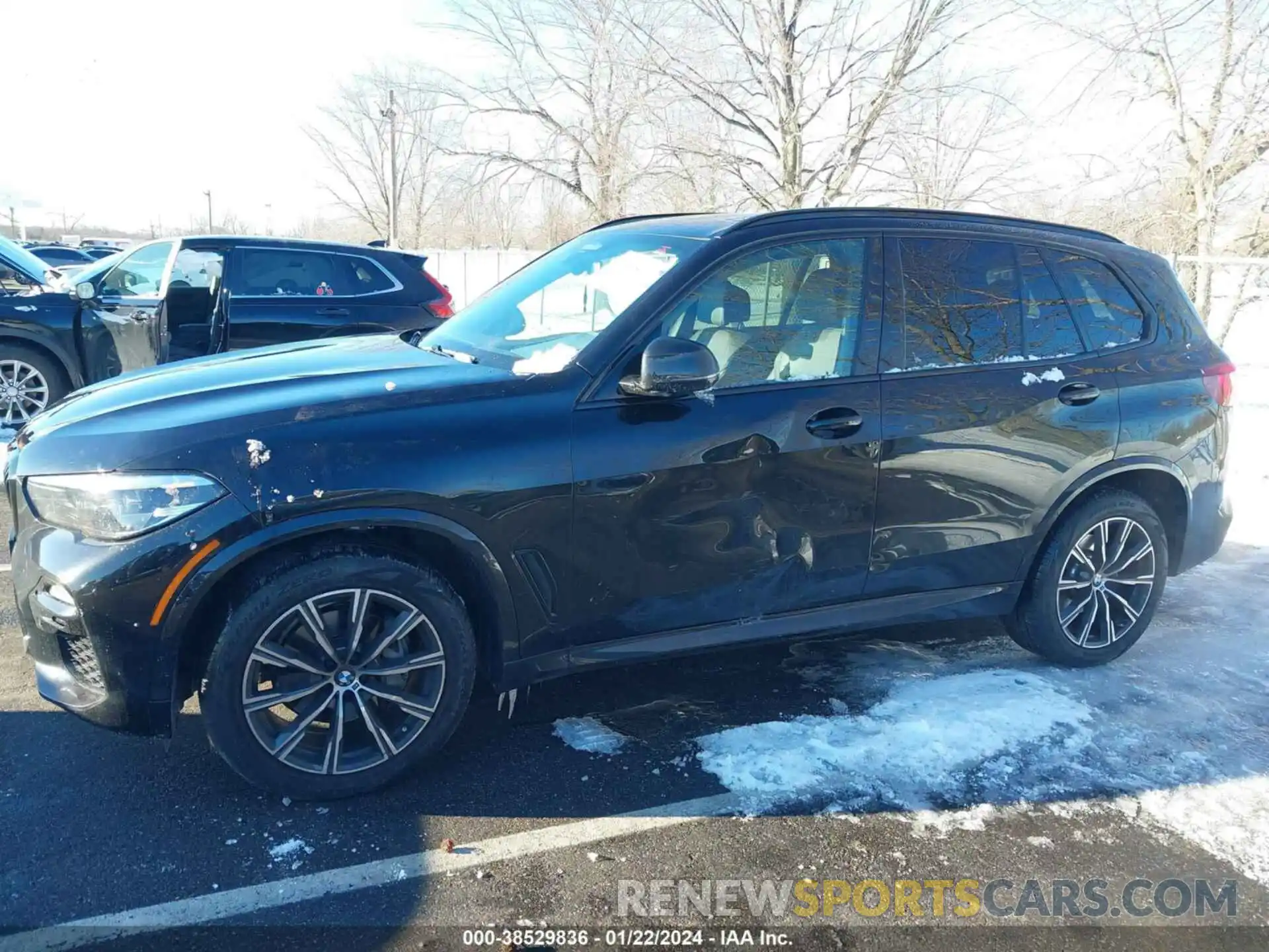 6 Photograph of a damaged car 5UXCR6C00M9E26856 BMW X5 2021