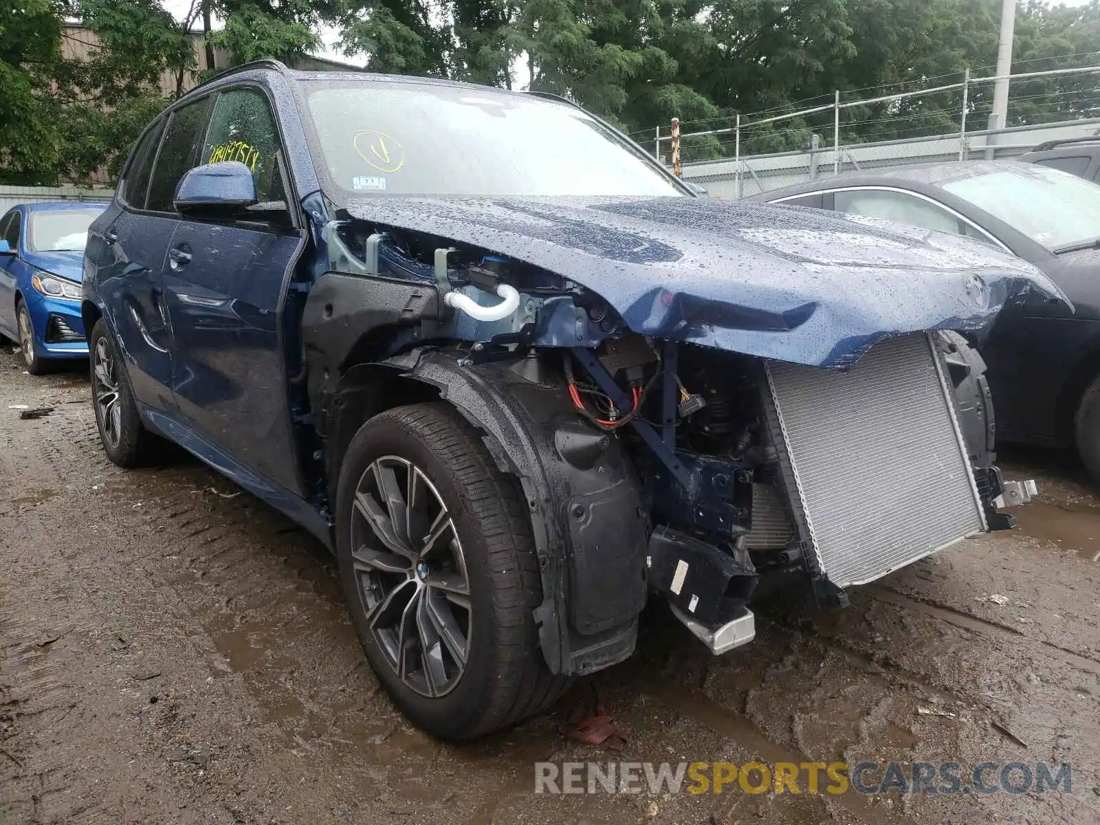 1 Photograph of a damaged car 5UXCR6C00M9E62093 BMW X5 2021