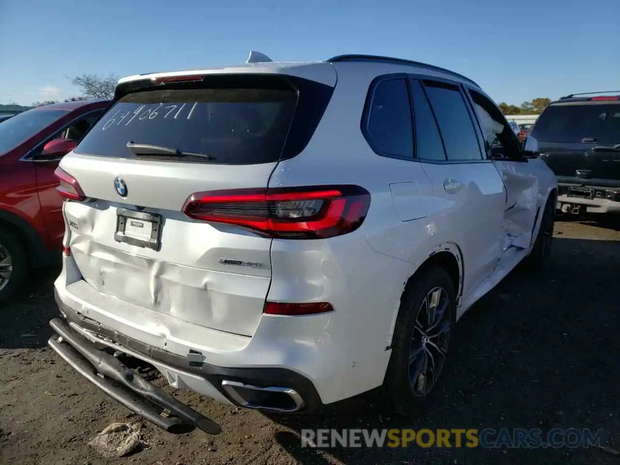 4 Photograph of a damaged car 5UXCR6C00M9F45636 BMW X5 2021