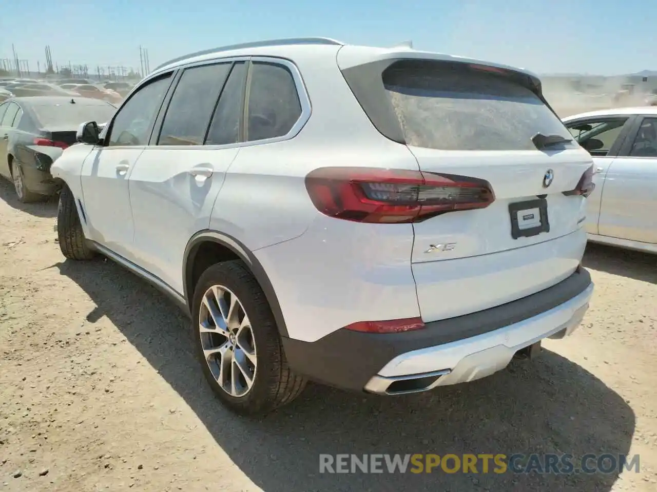 3 Photograph of a damaged car 5UXCR6C01M9D97934 BMW X5 2021