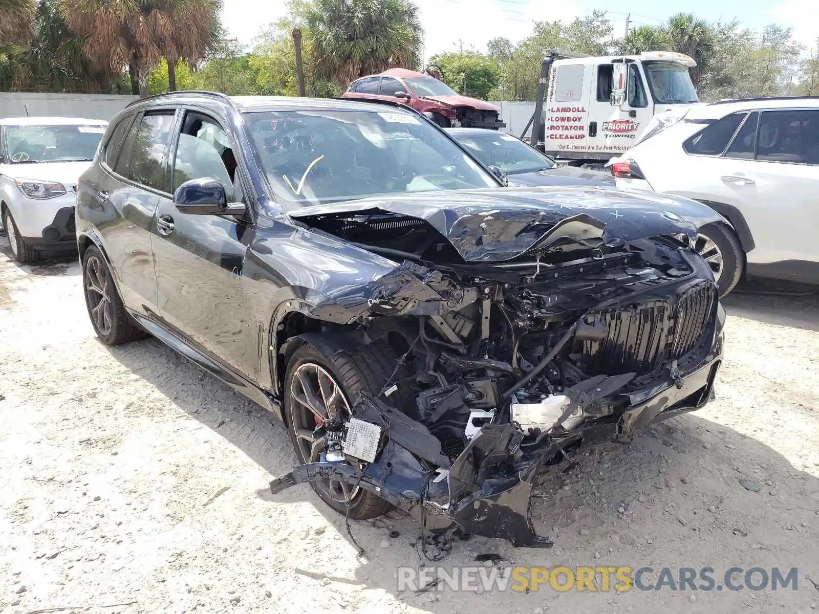 1 Photograph of a damaged car 5UXCR6C01M9E68033 BMW X5 2021