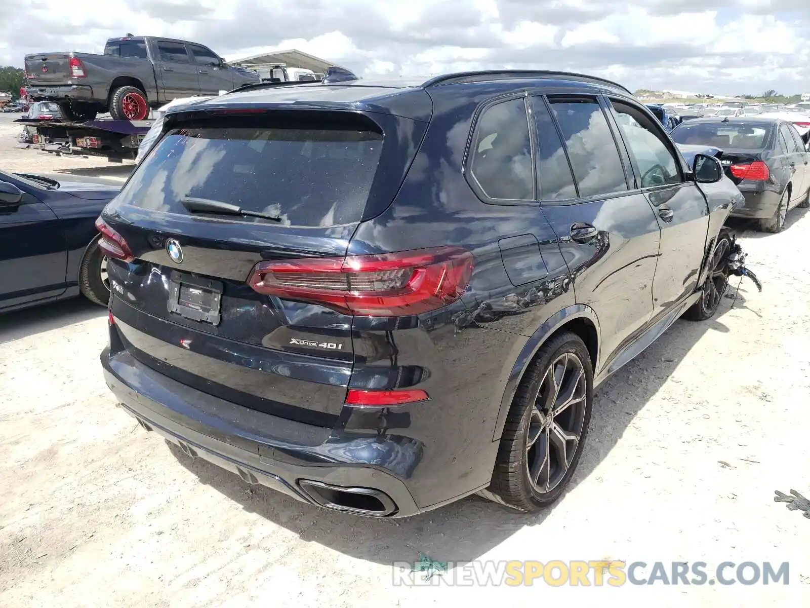 4 Фотография поврежденного автомобиля 5UXCR6C01M9E68033 BMW X5 2021