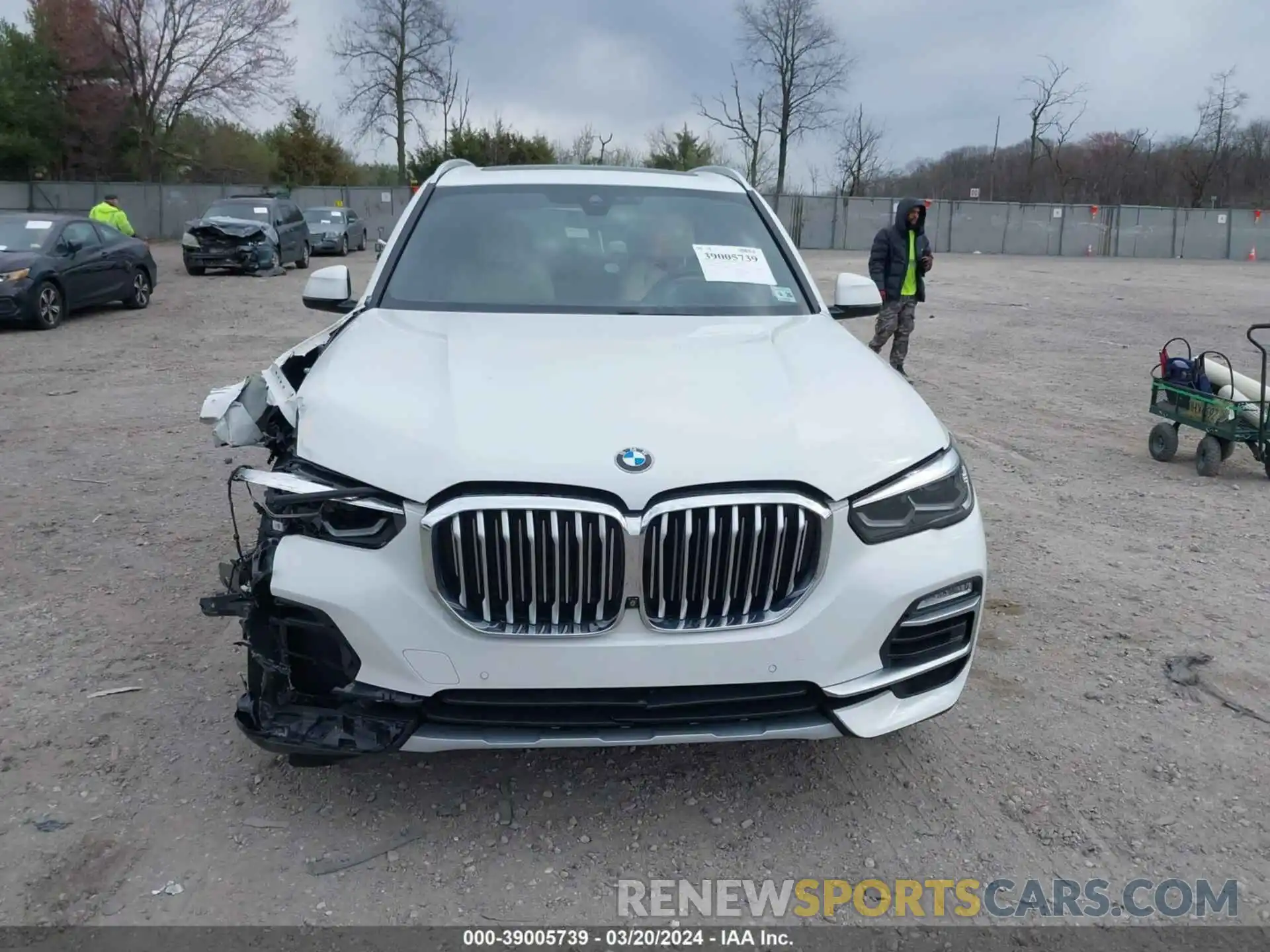 12 Photograph of a damaged car 5UXCR6C01M9E79310 BMW X5 2021