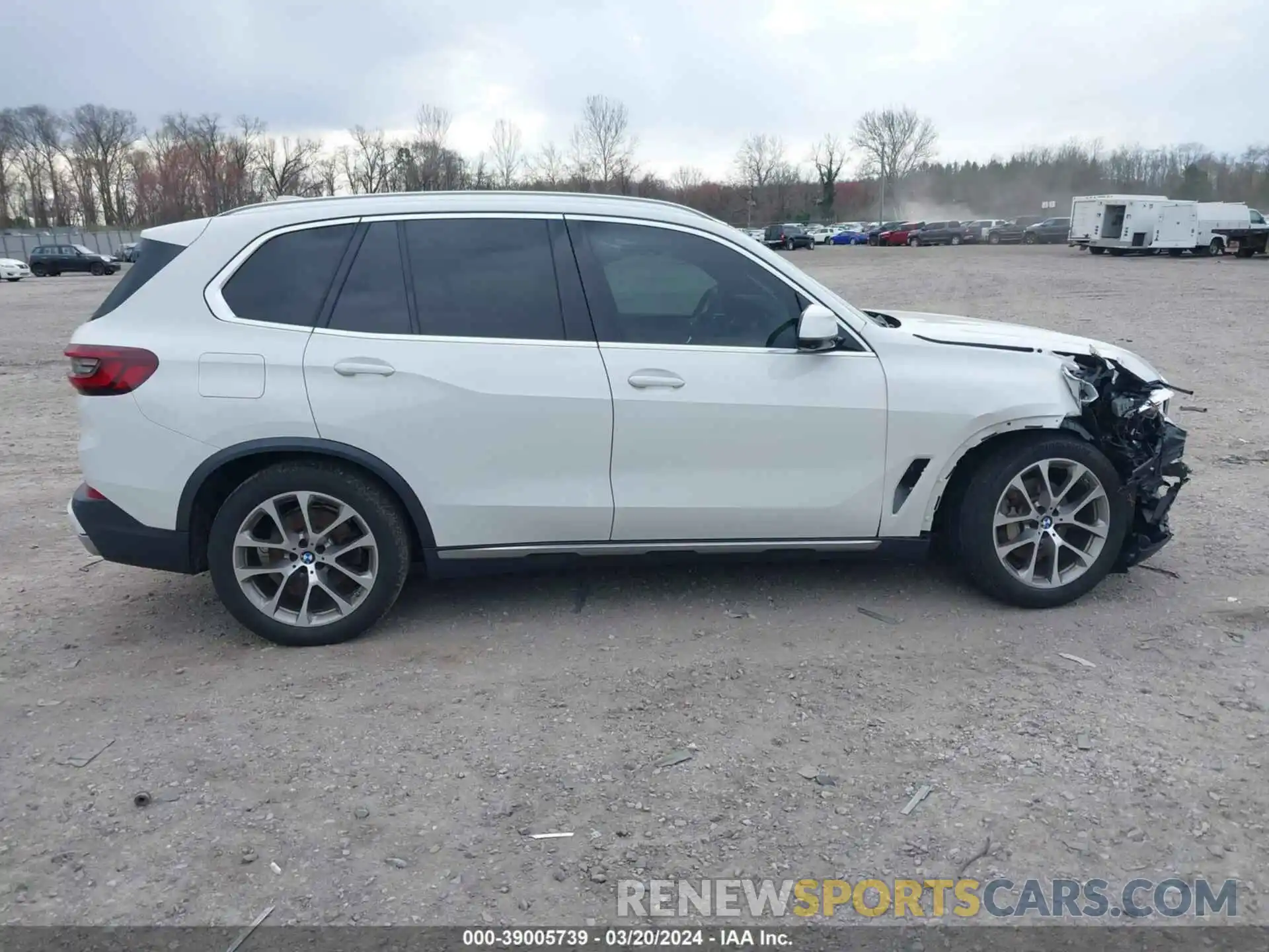 13 Photograph of a damaged car 5UXCR6C01M9E79310 BMW X5 2021