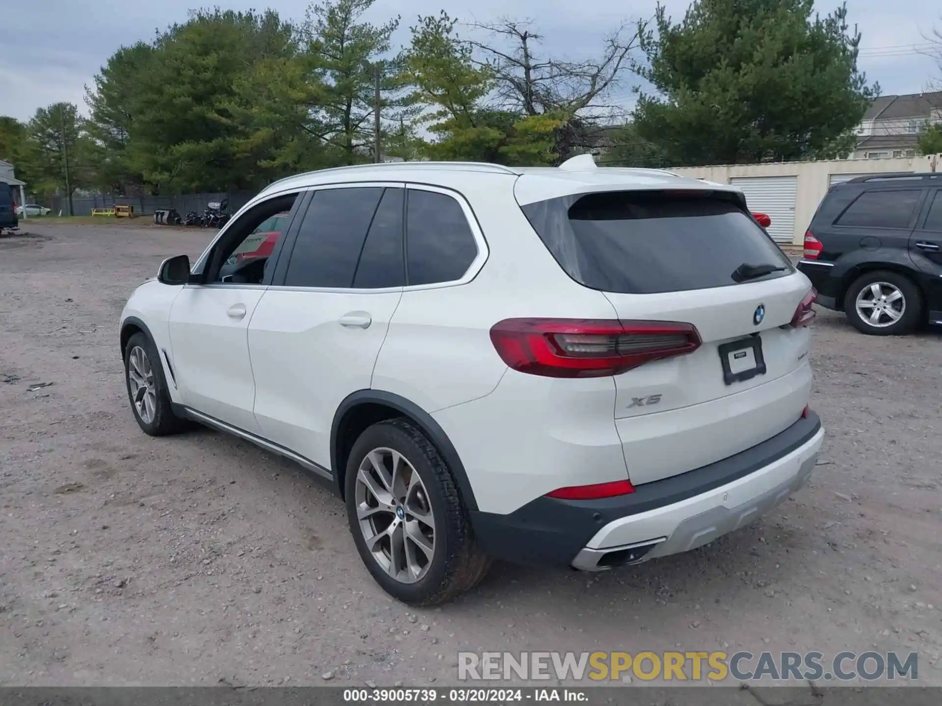 3 Photograph of a damaged car 5UXCR6C01M9E79310 BMW X5 2021