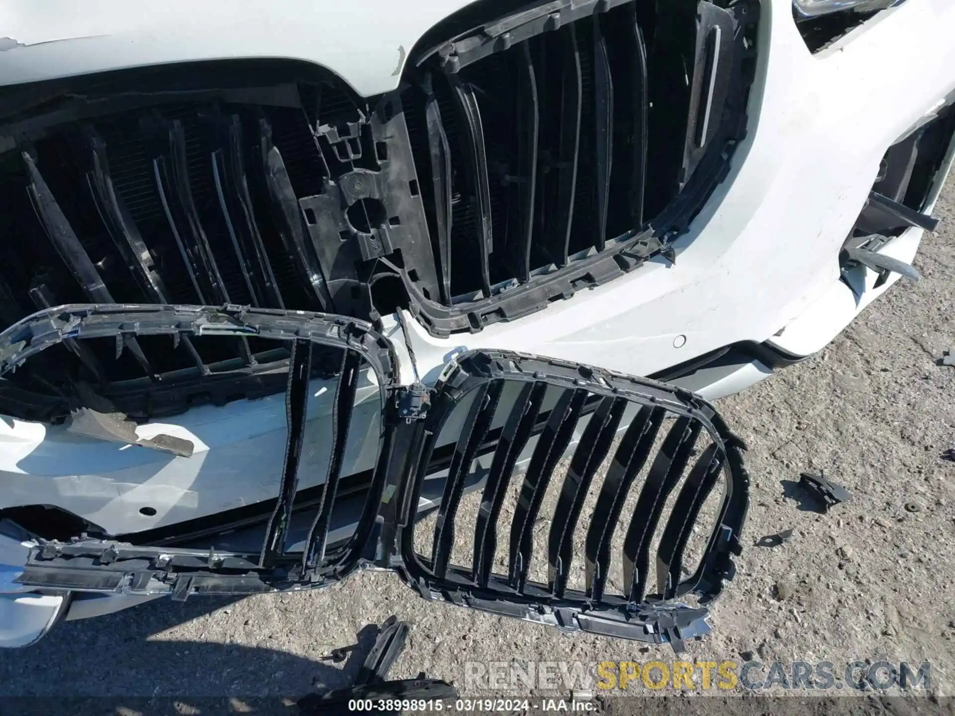 18 Фотография поврежденного автомобиля 5UXCR6C01M9E83549 BMW X5 2021
