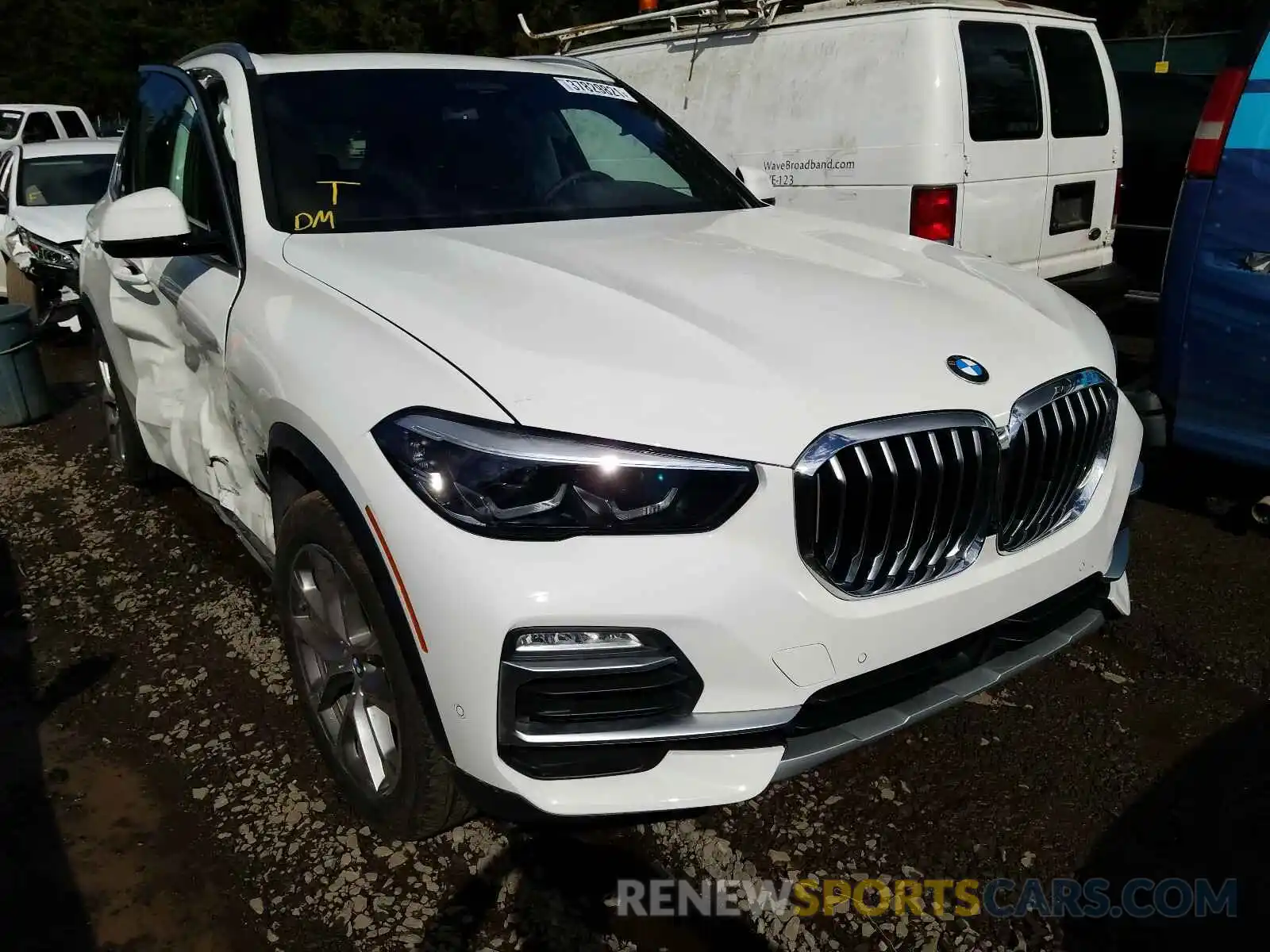 1 Photograph of a damaged car 5UXCR6C01M9E87553 BMW X5 2021