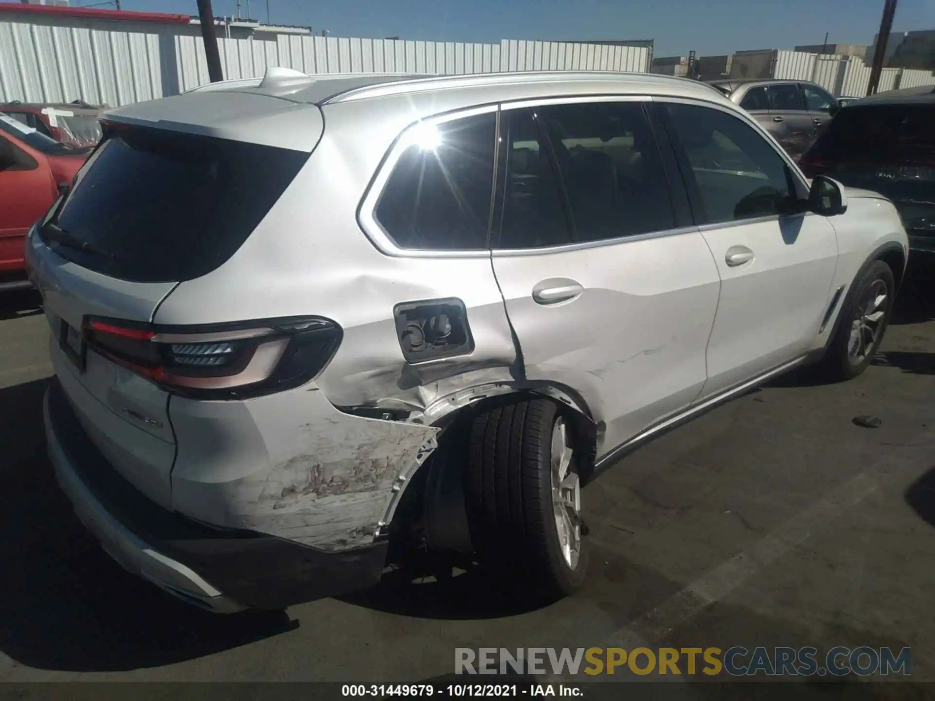 4 Photograph of a damaged car 5UXCR6C01M9E93577 BMW X5 2021